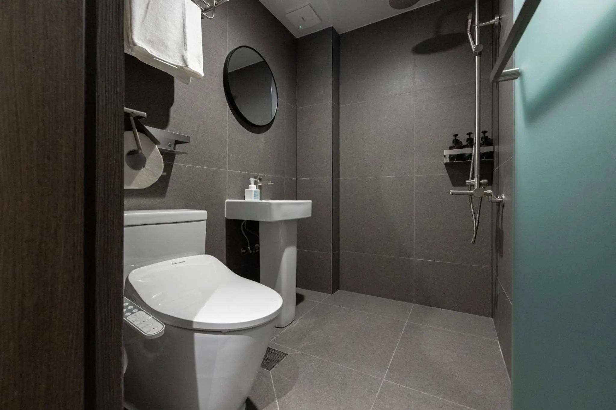 Toilet in Anook Hotel and Spa Jongno Unni