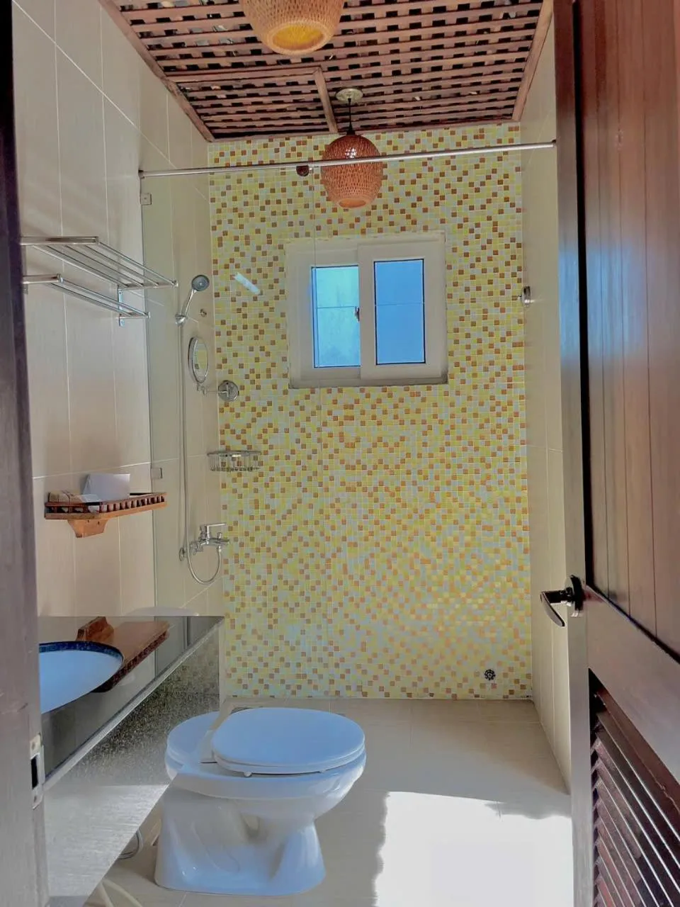 Shower in Melon Resort & Pickleball Club Mũi Né