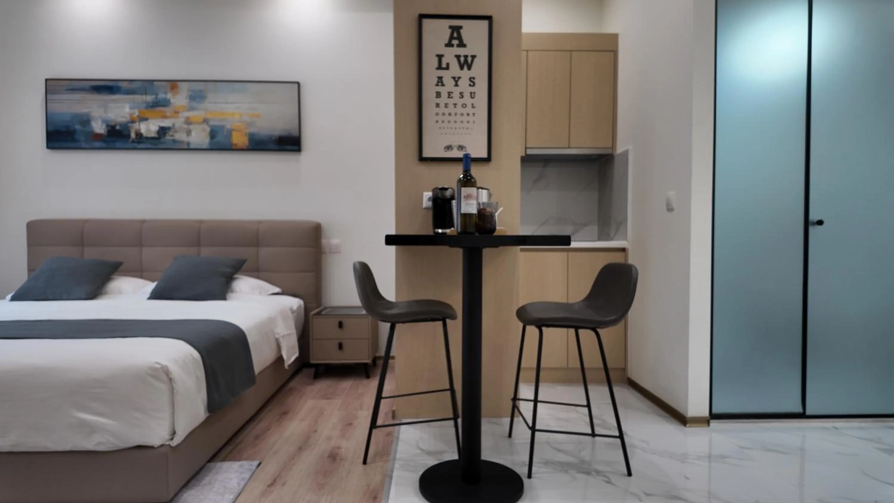 Bed in CC LUX Suites in Piraeus Port