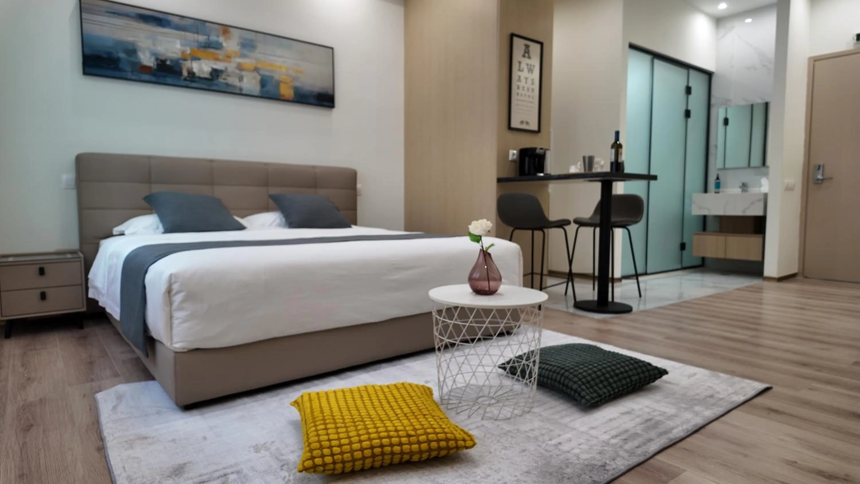 Bed in CC LUX Suites in Piraeus Port