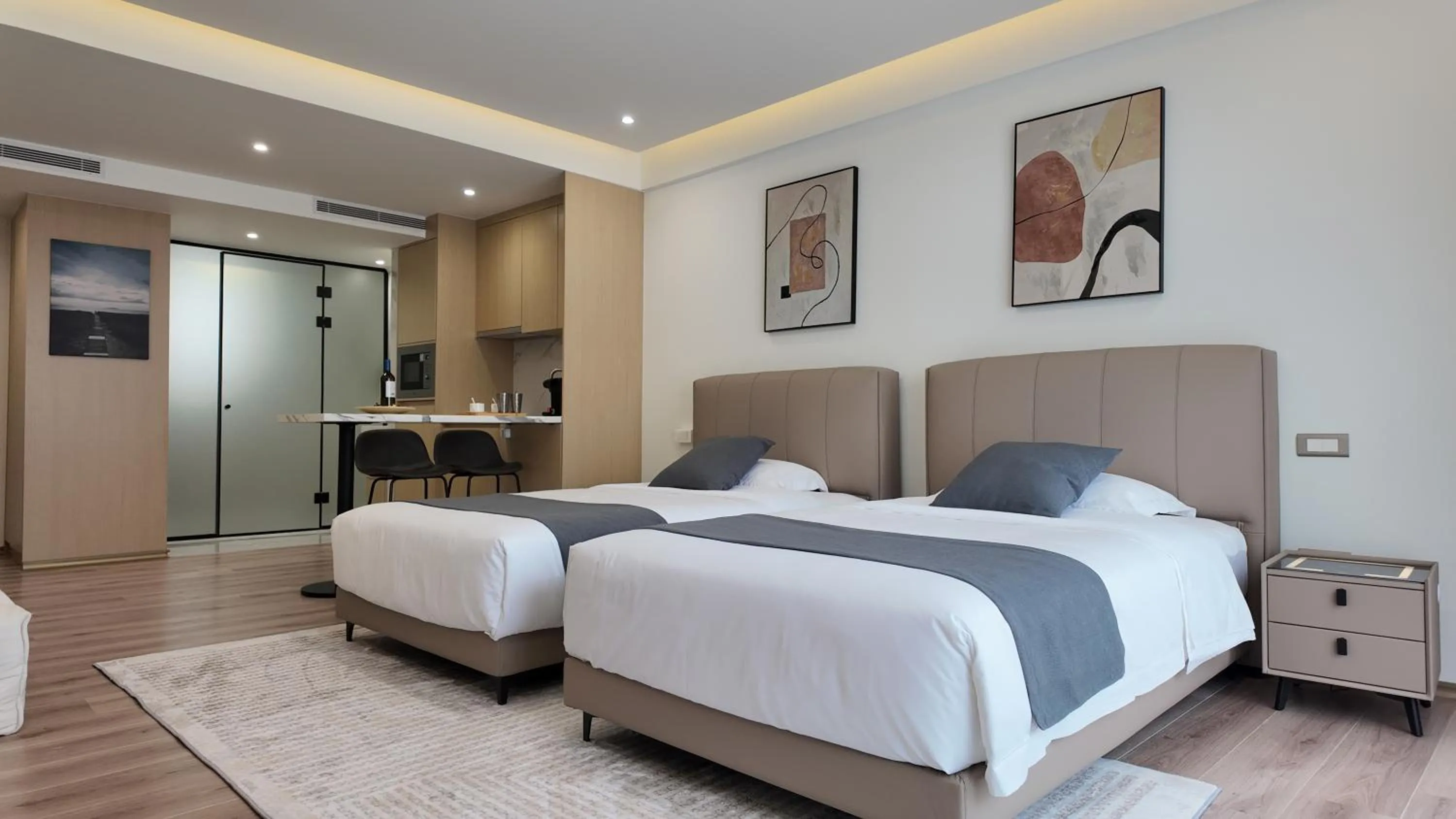 Bed in CC LUX Suites in Piraeus Port