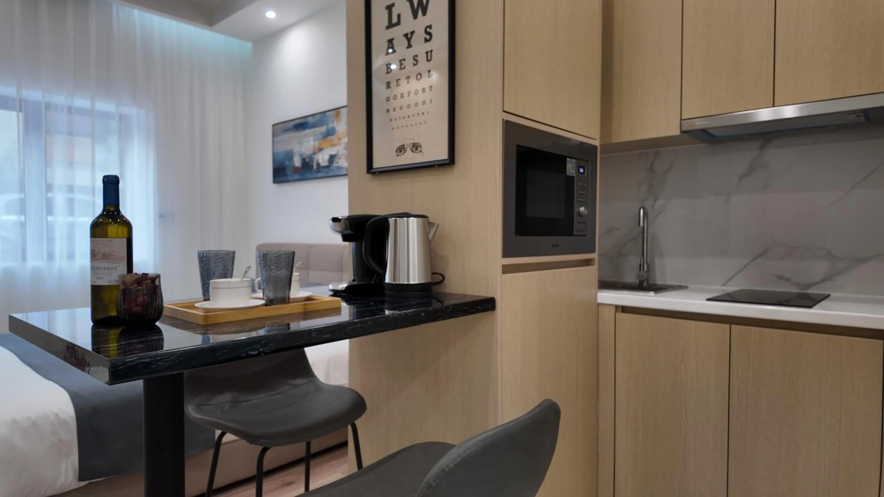 Coffee/tea facilities in CC LUX Suites in Piraeus Port