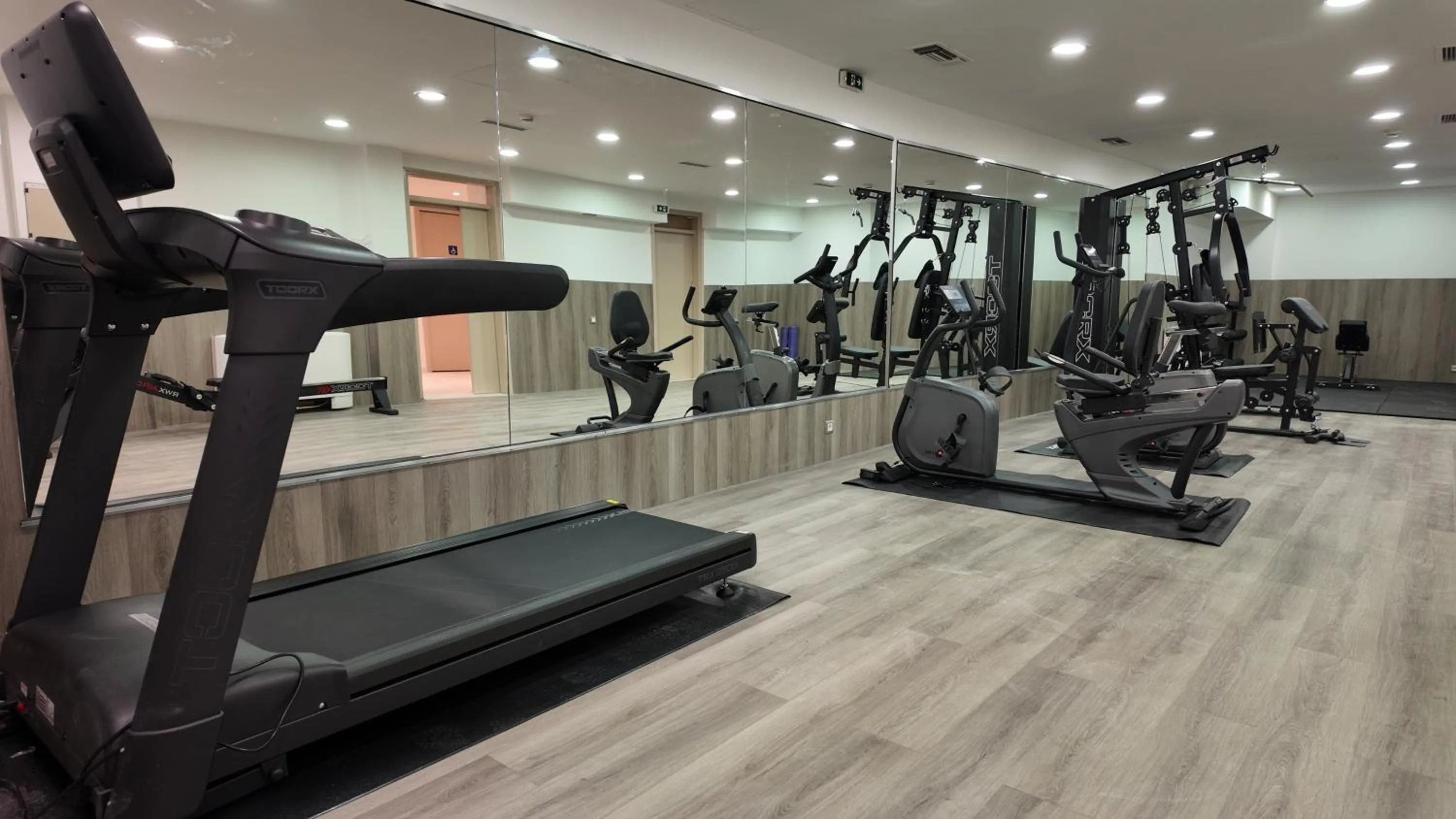 Fitness centre/facilities in CC LUX Suites in Piraeus Port