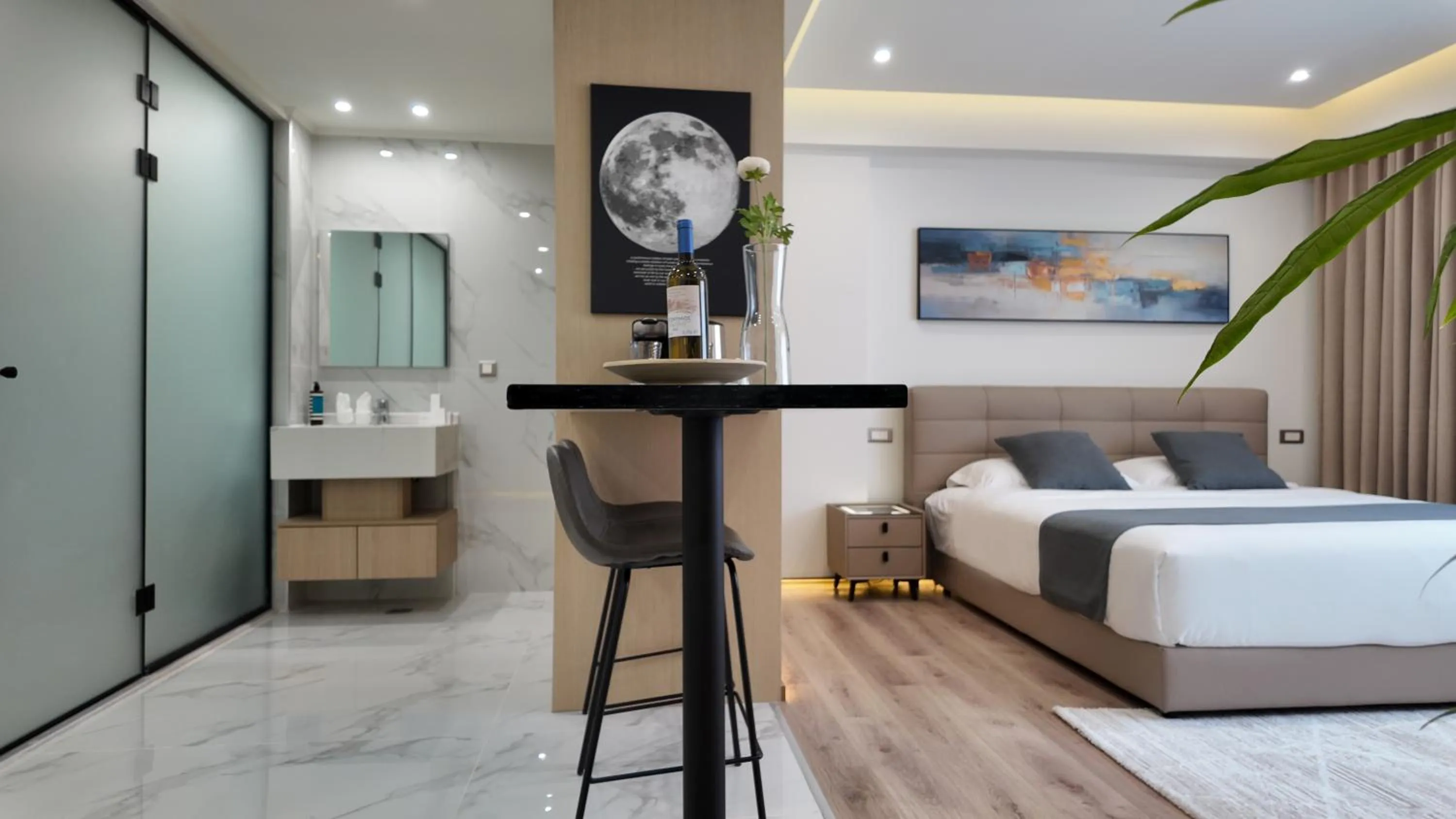 Photo of the whole room, Bed in CC LUX Suites in Piraeus Port