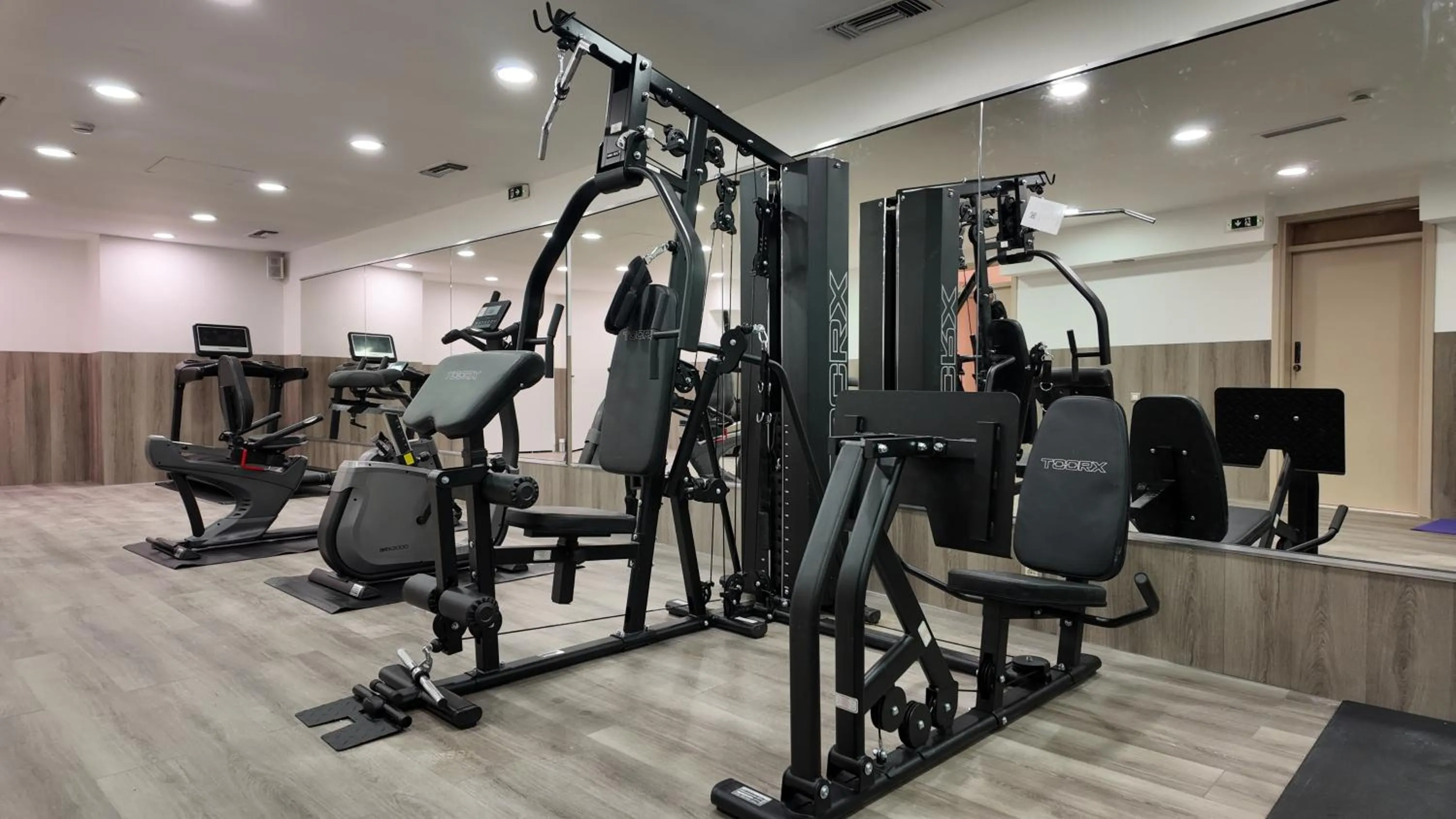 Fitness centre/facilities in CC LUX Suites in Piraeus Port