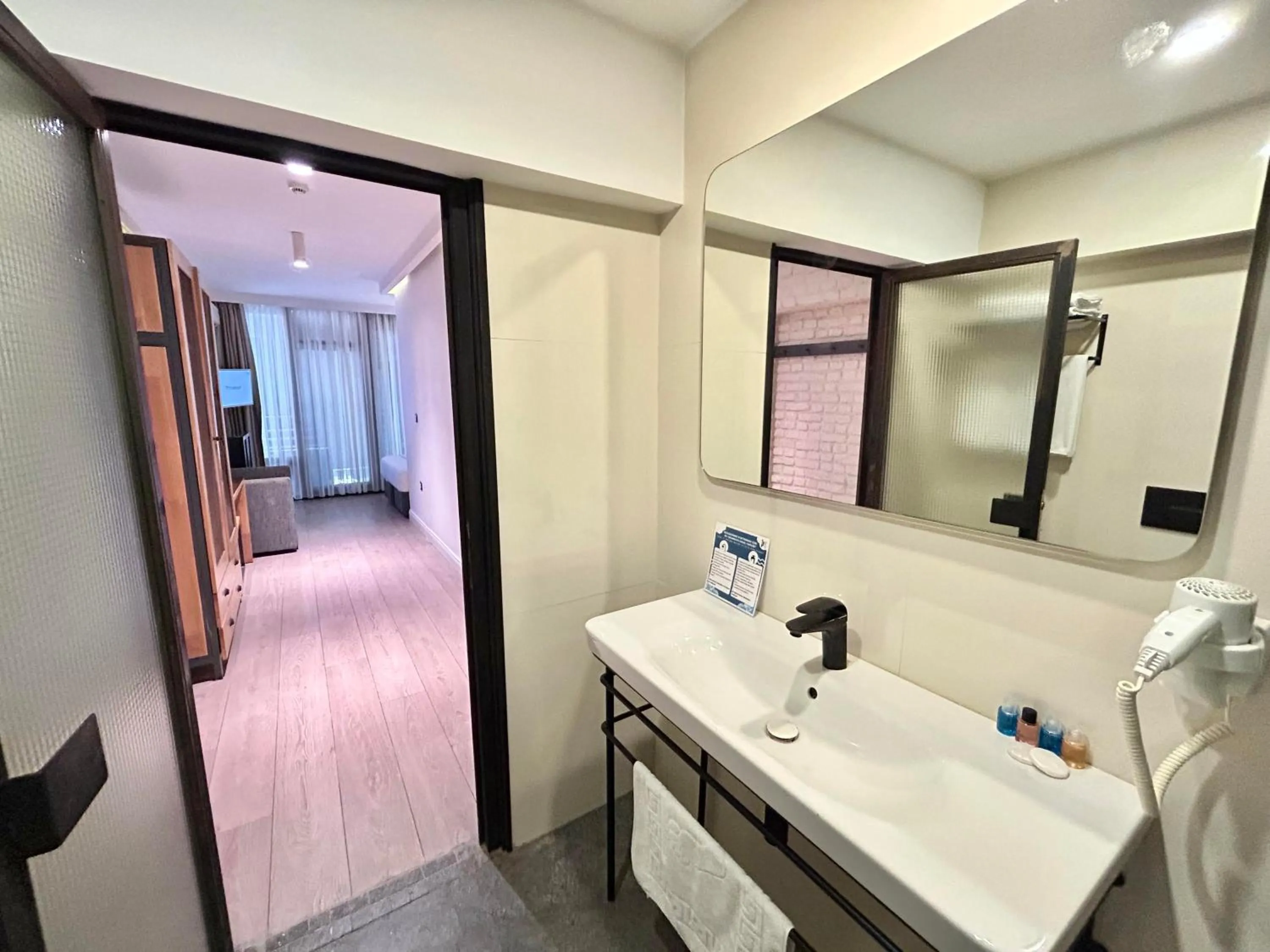 Bathroom in Fitas Oda Hotel