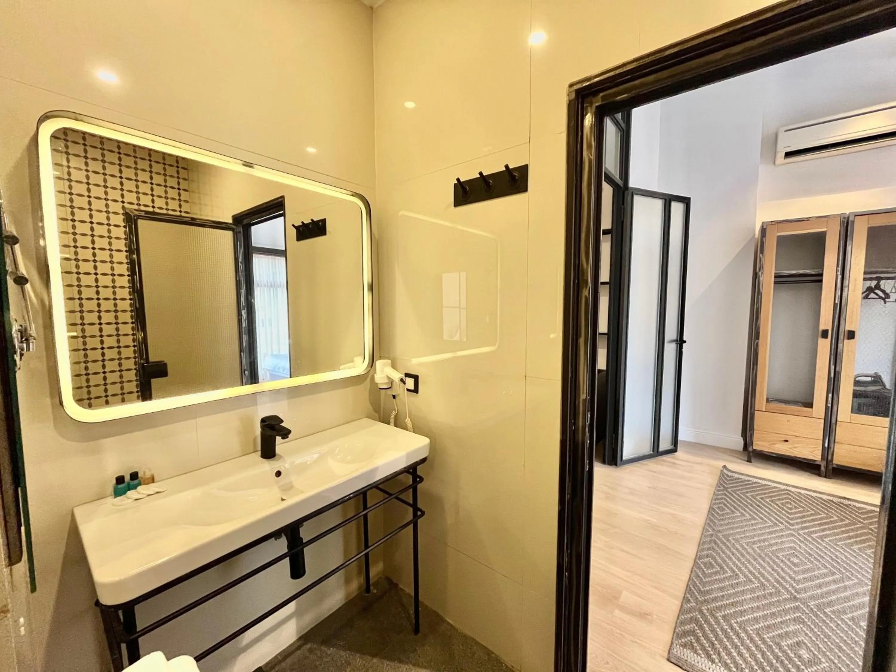 Bathroom in Fitas Oda Hotel