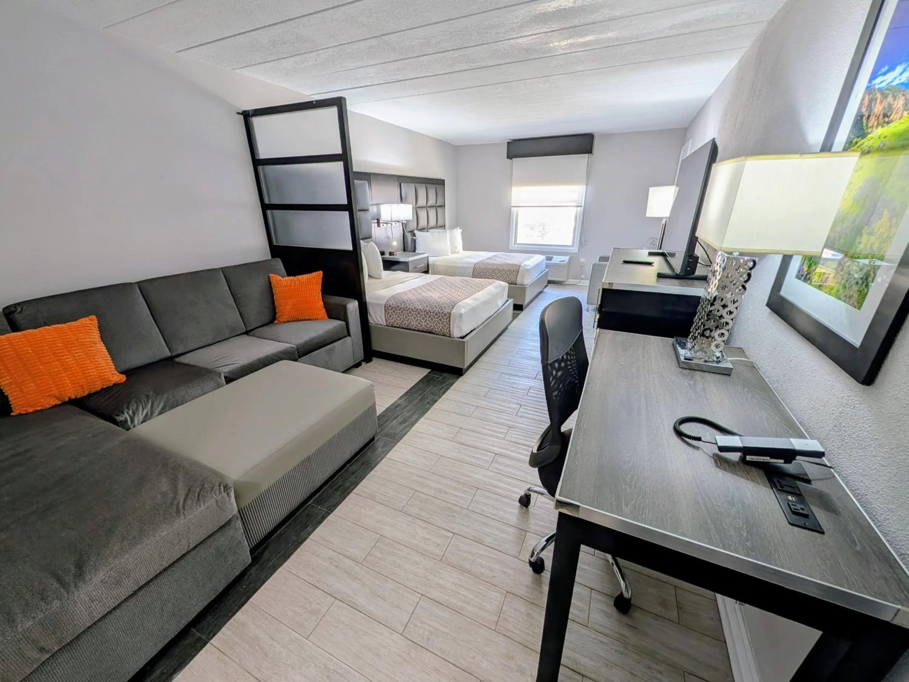 Bedroom, Bed in SOHO Suites Atlantic City Beach Block