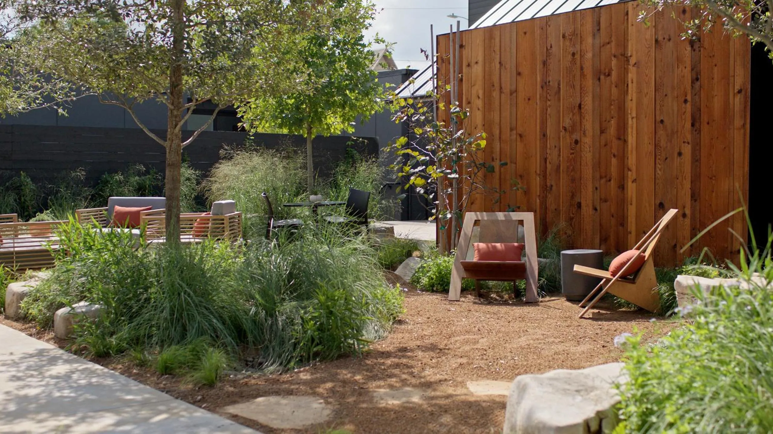 Spring in Frame Hotel - SoCo