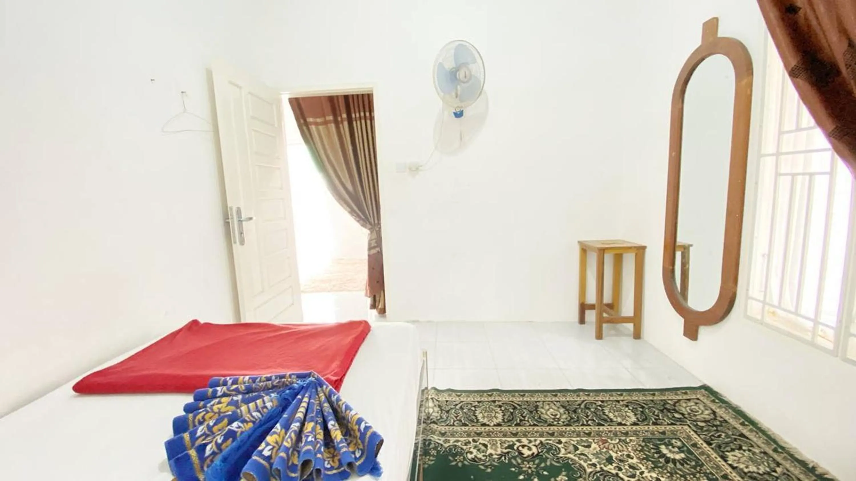 Area and facilities, Bed in Villa Palacios Syari'ah Bukittinggi
