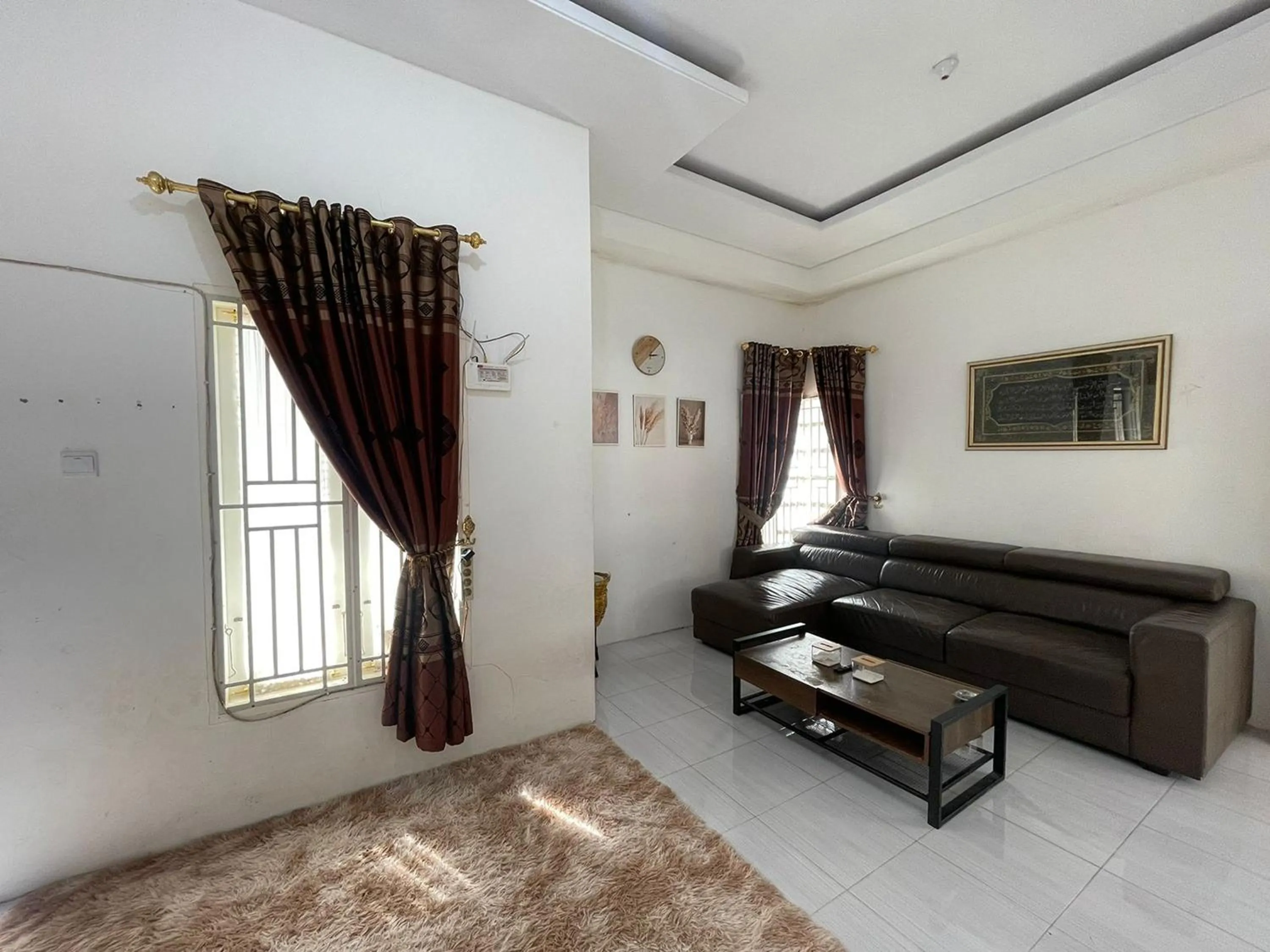 Seating area in Villa Palacios Syari'ah Bukittinggi