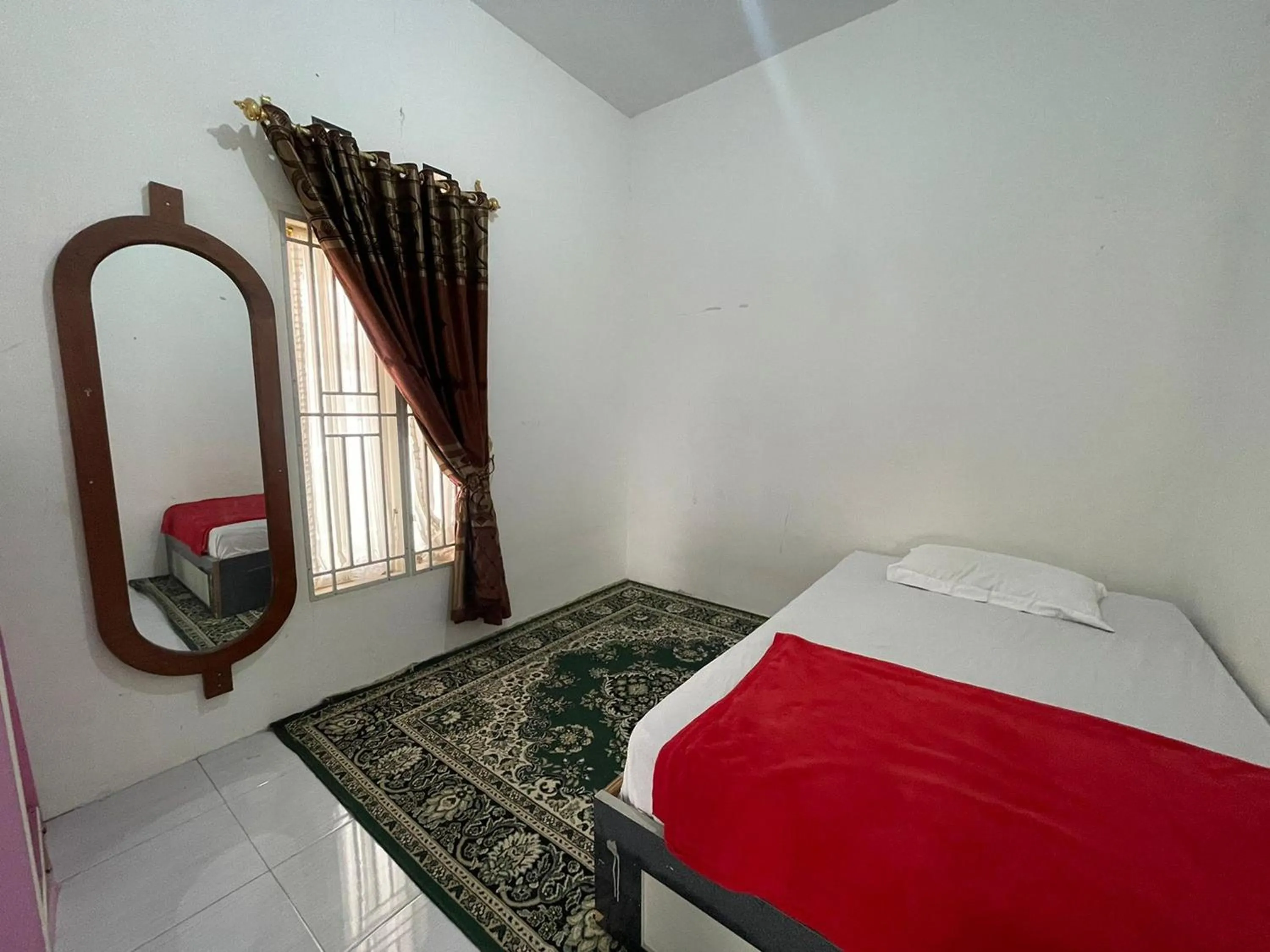Bedroom, Bed in Villa Palacios Syari'ah Bukittinggi