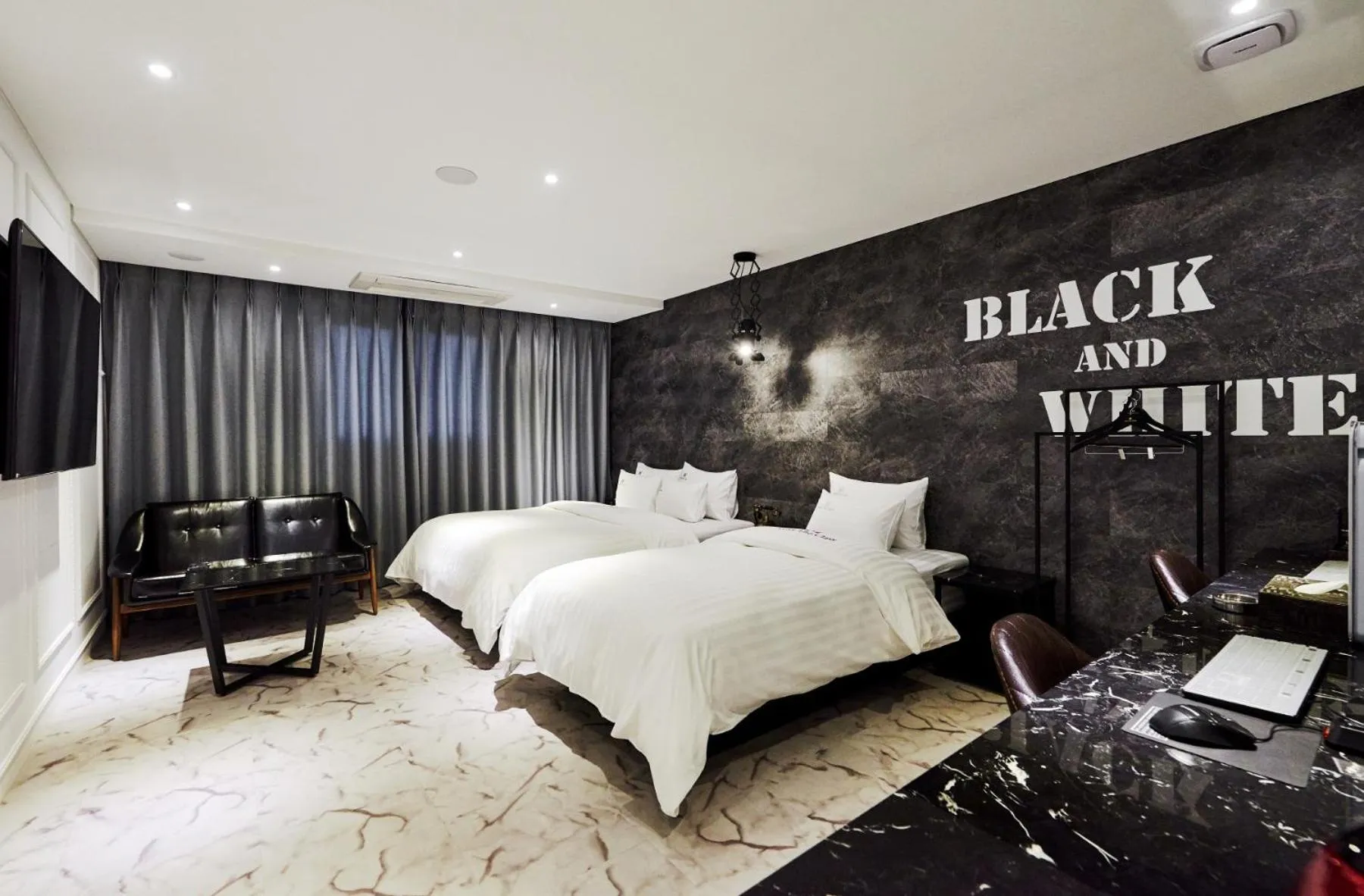 Bed in Hotel The Class