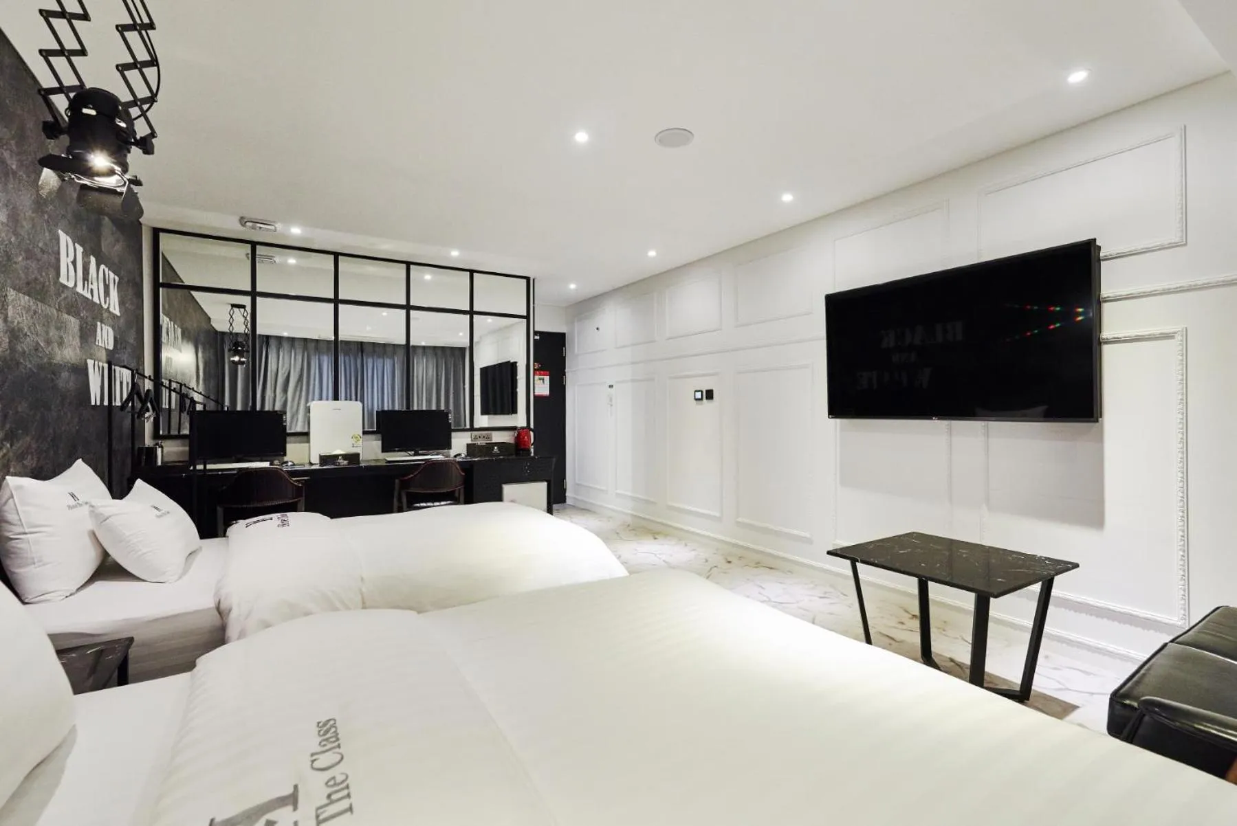 Bed in Hotel The Class