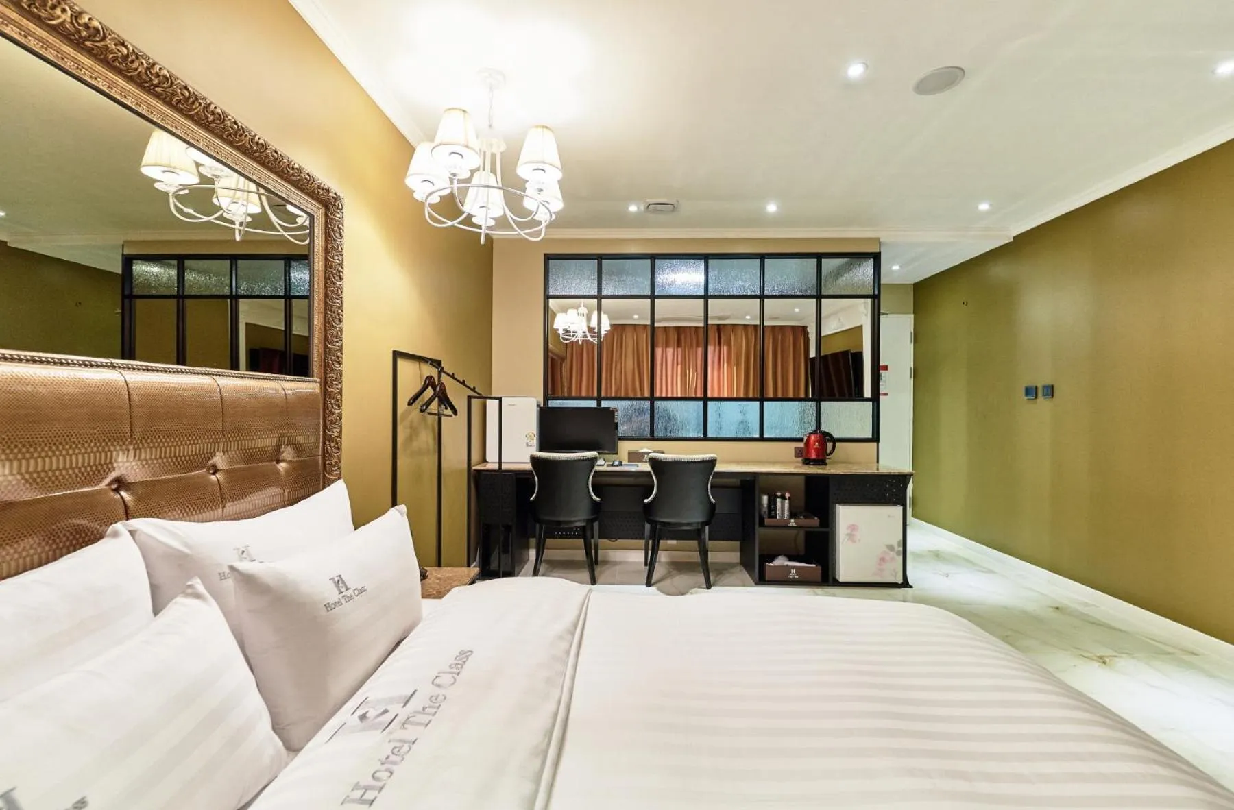 Bed in Hotel The Class