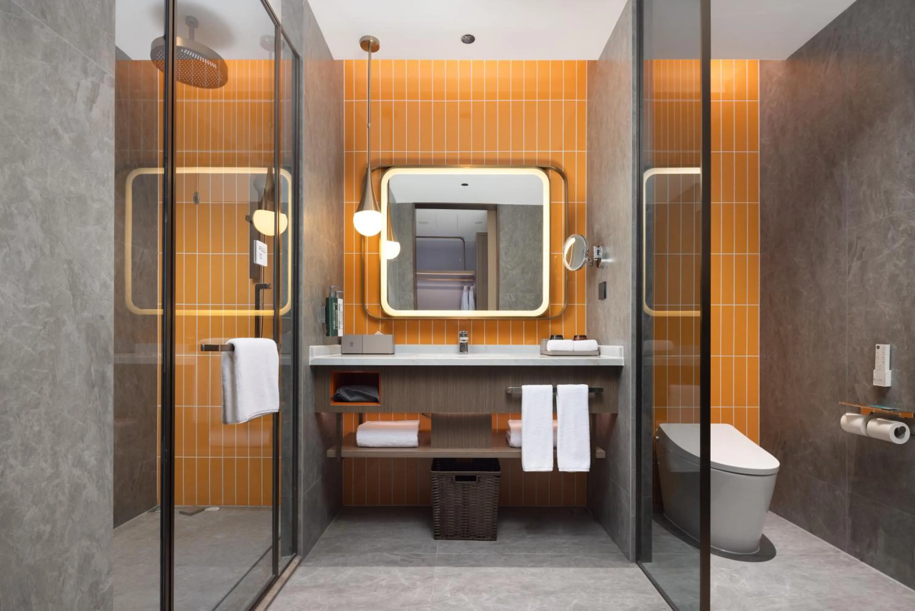 Shower in Home2 Suite by Hilton Yiwu World Trade Center