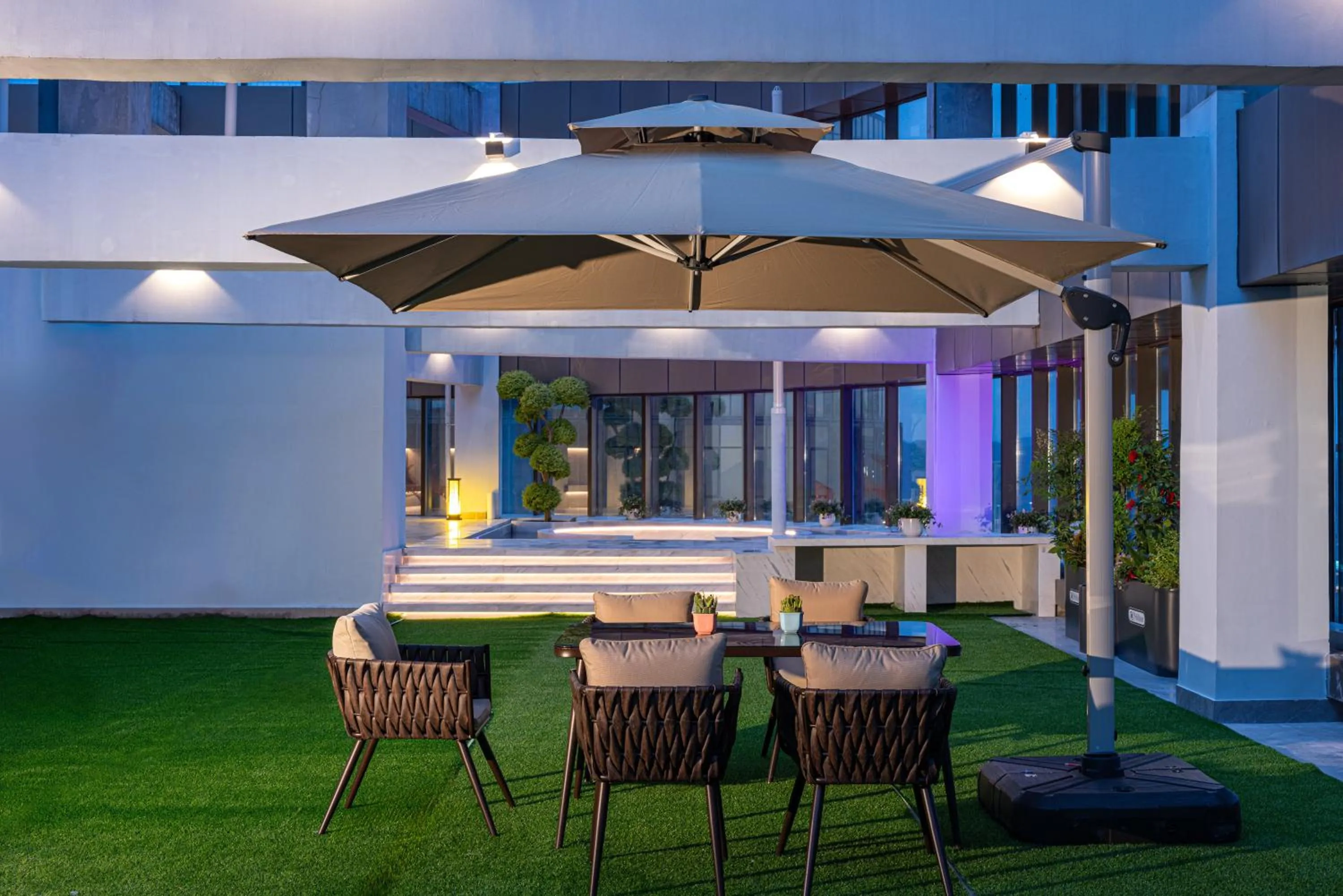 Garden in Home2 Suite by Hilton Yiwu World Trade Center