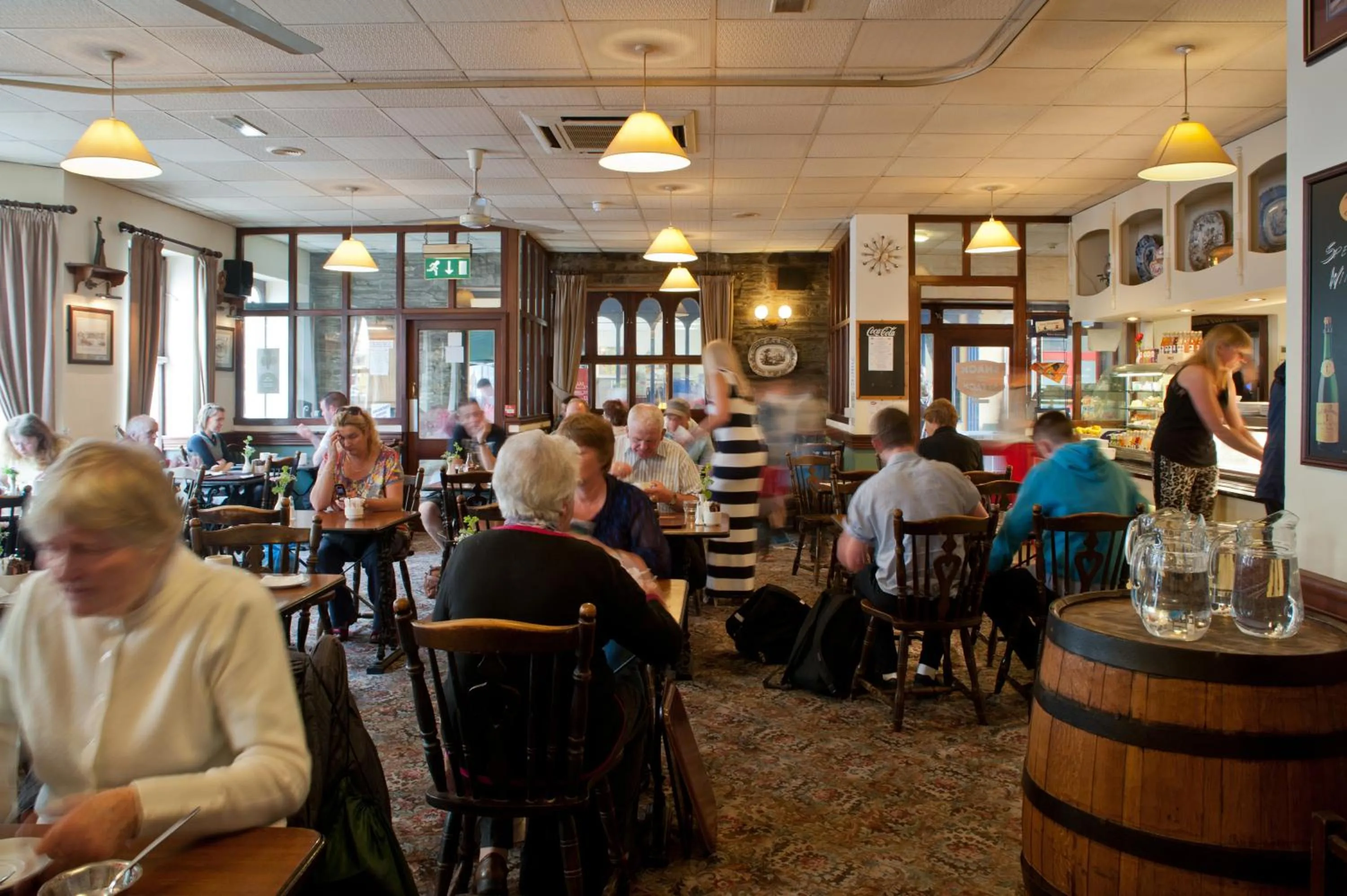 Restaurant/places to eat in O Donovans Hotel