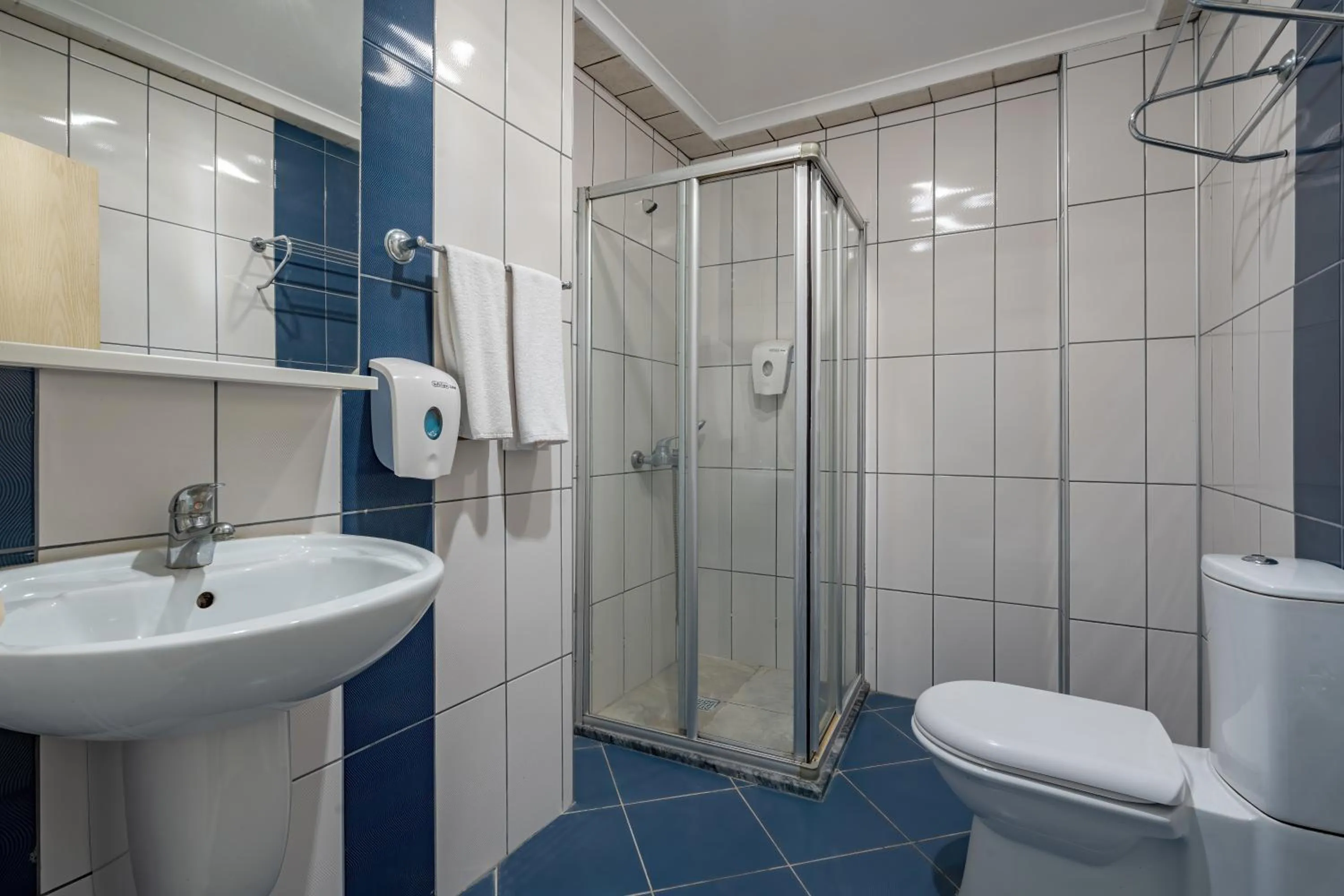 Shower in Side Nusso Beach Club - All Inclusive