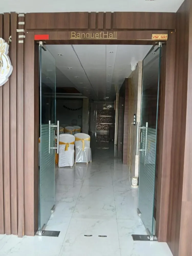 Banquet/Function facilities in Hotel New Arcadia