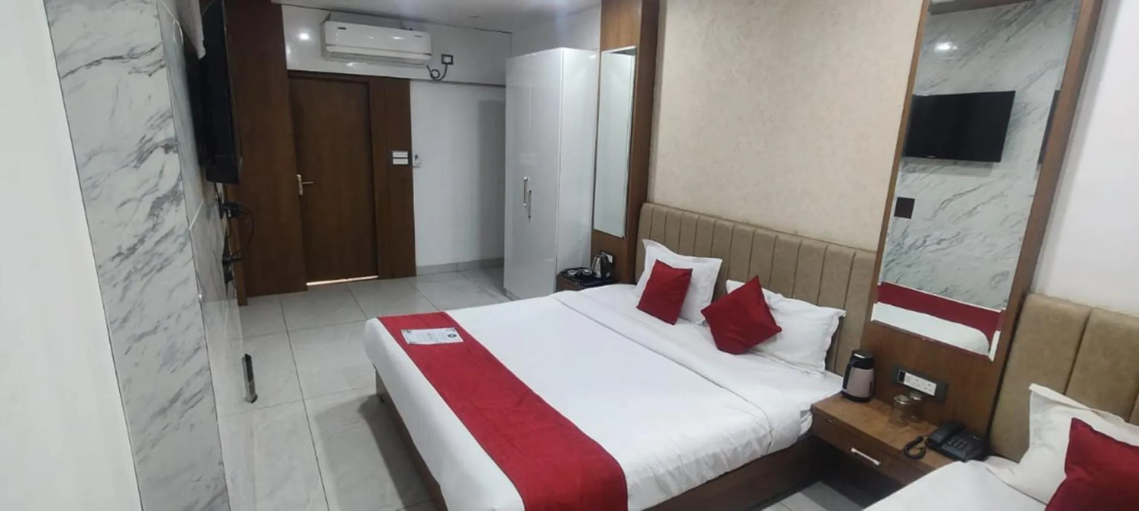 Bed in Hotel New Arcadia