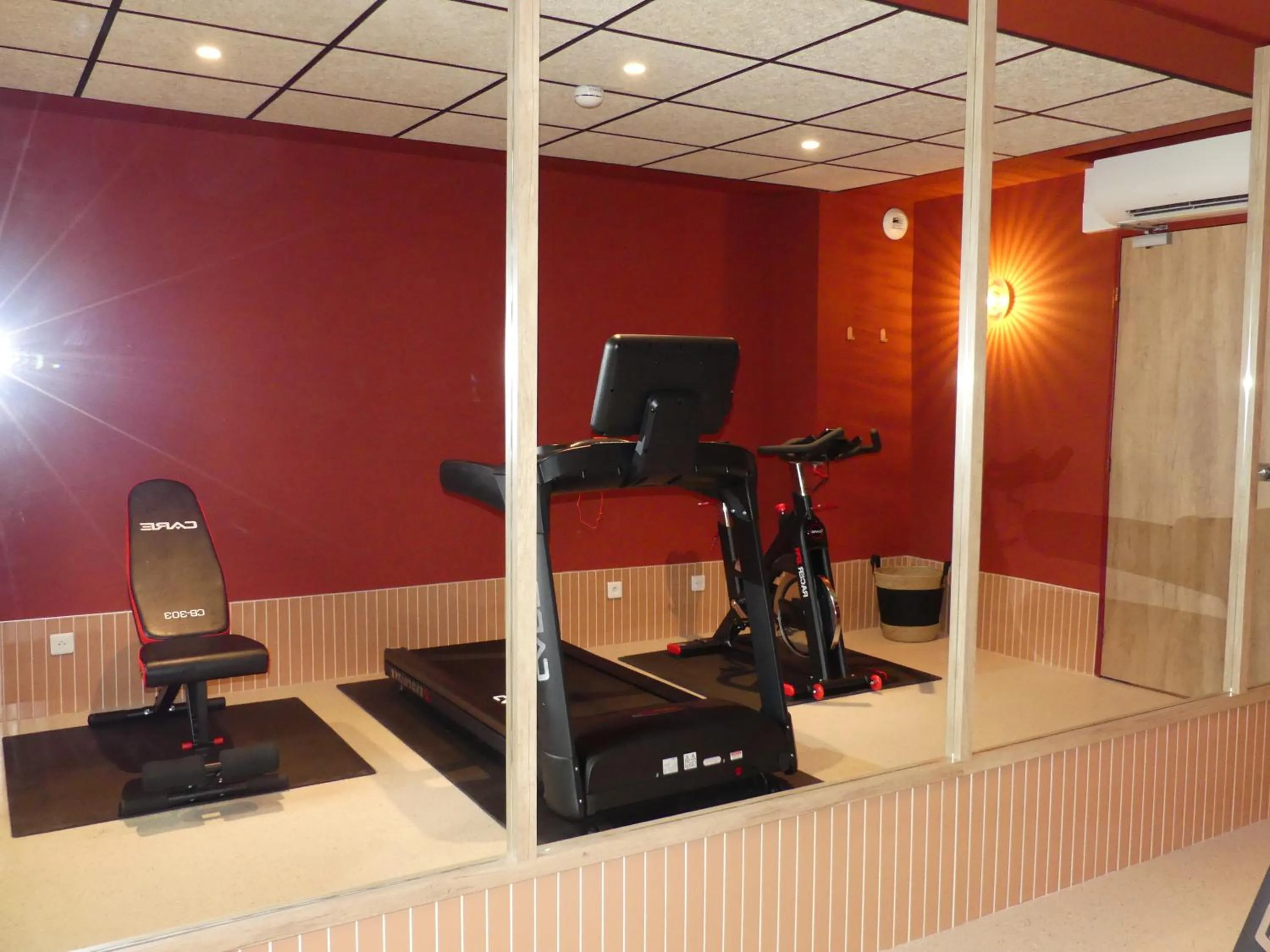 Fitness centre/facilities in Brit Hotel Confort Alençon