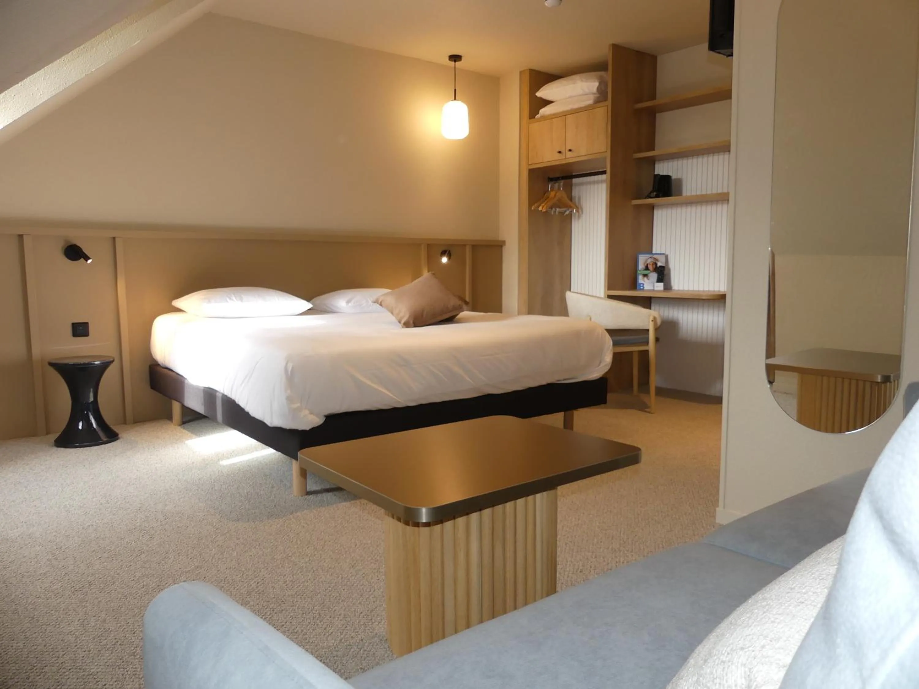 Photo of the whole room, Bed in Brit Hotel Confort Alençon
