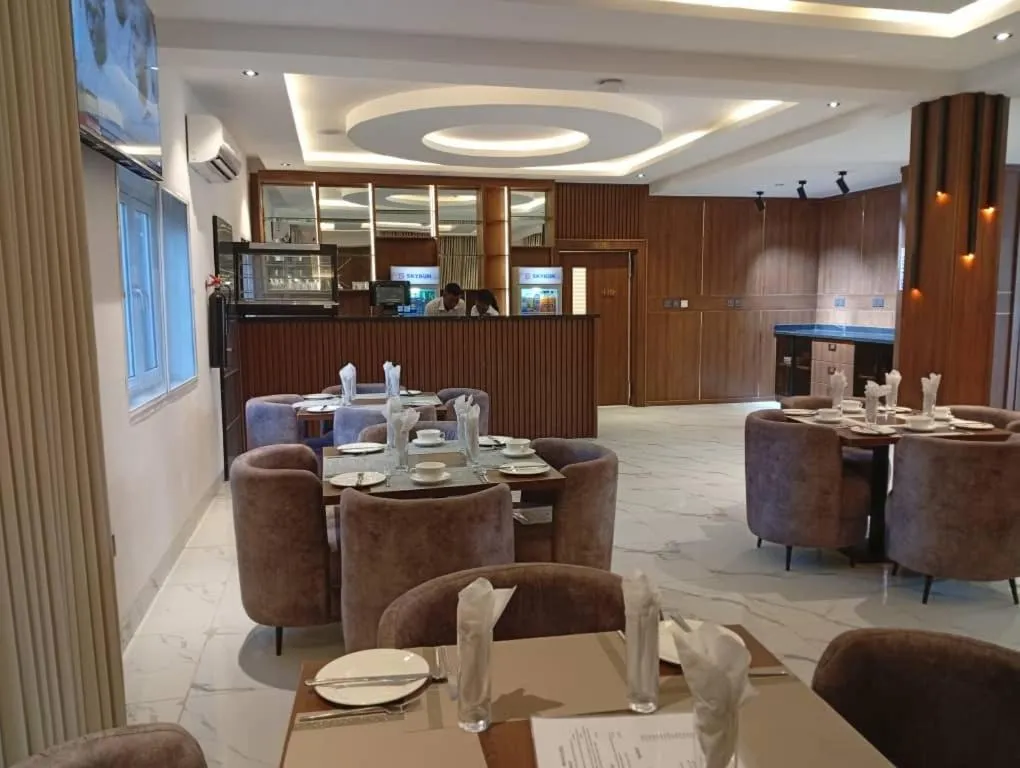 Restaurant/places to eat in Calico Hotel and Suites, Abuja