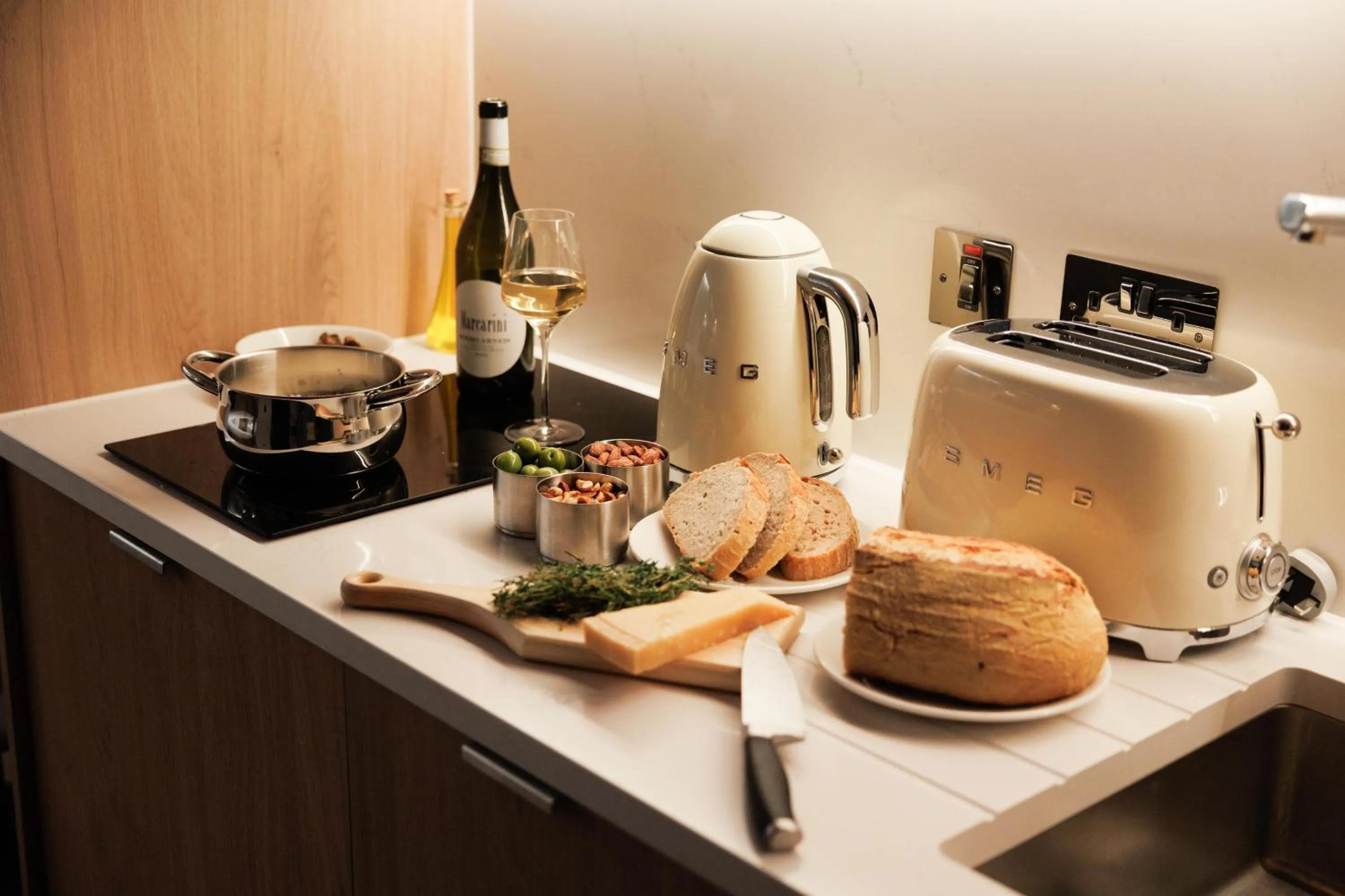 Coffee/tea facilities in Wilde Cambridge City Centre