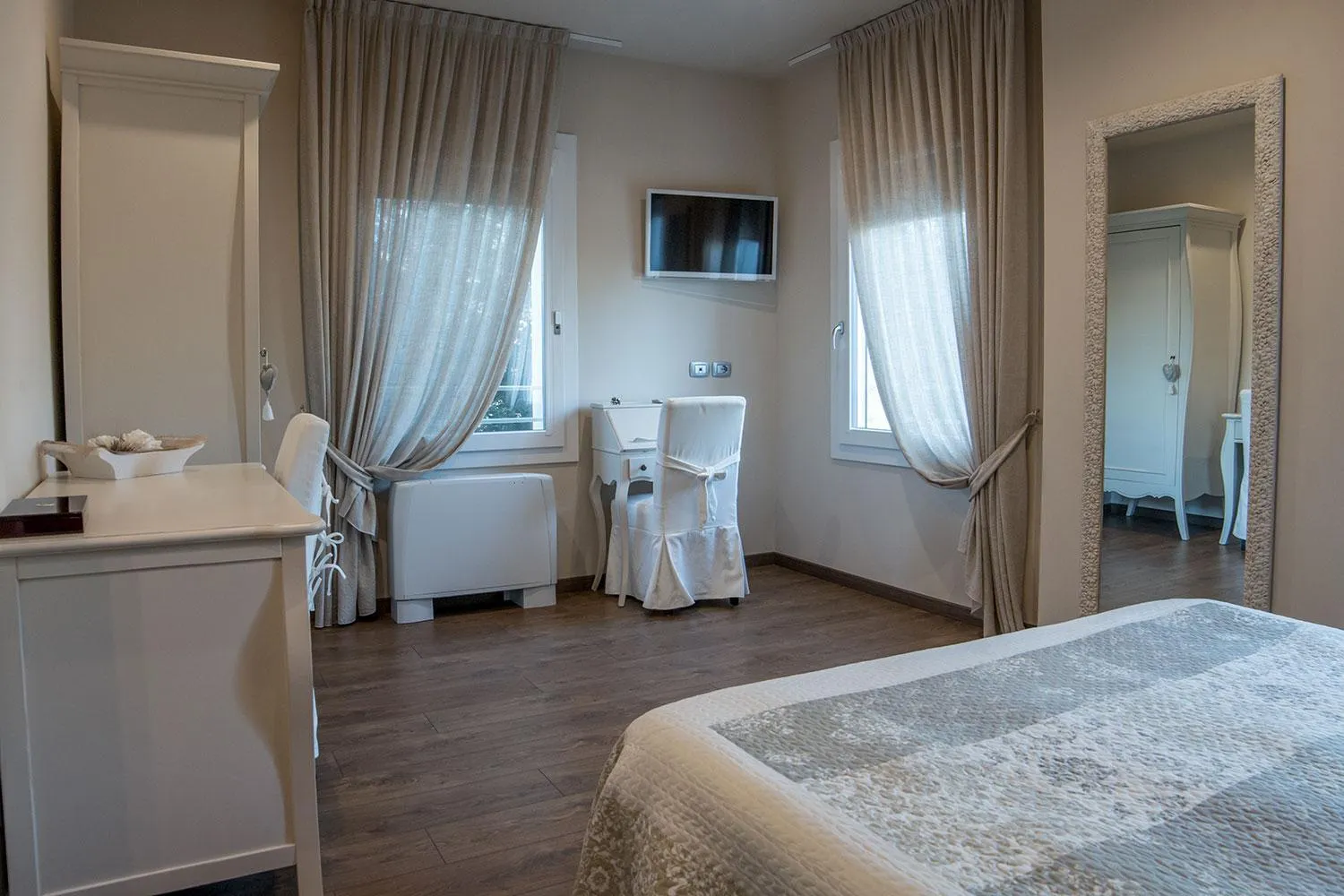 Photo of the whole room, Bed in Antica Dimora Stucky