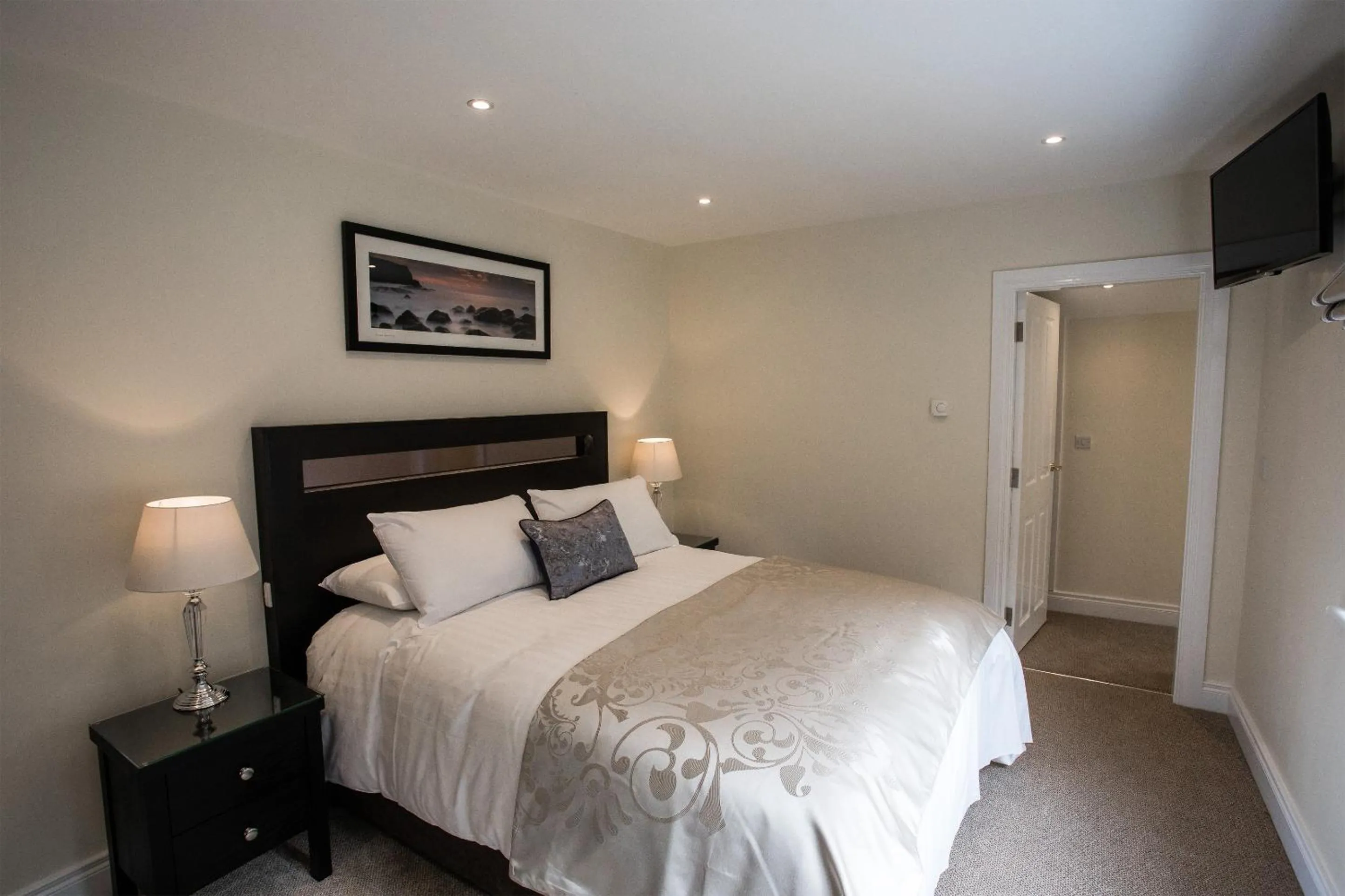 Bedroom, Bed in Tullyglass House Hotel