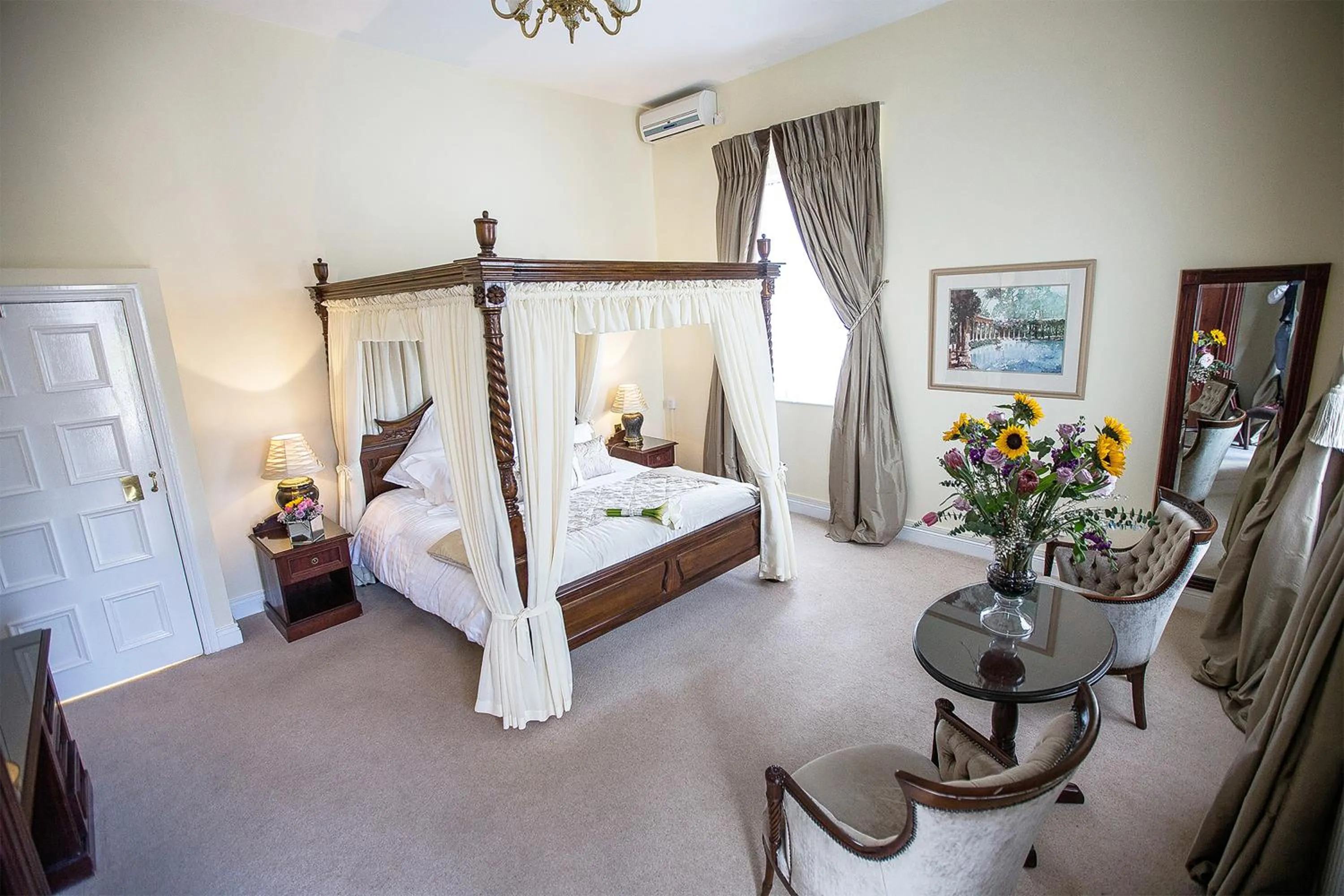 Bed in Tullyglass House Hotel