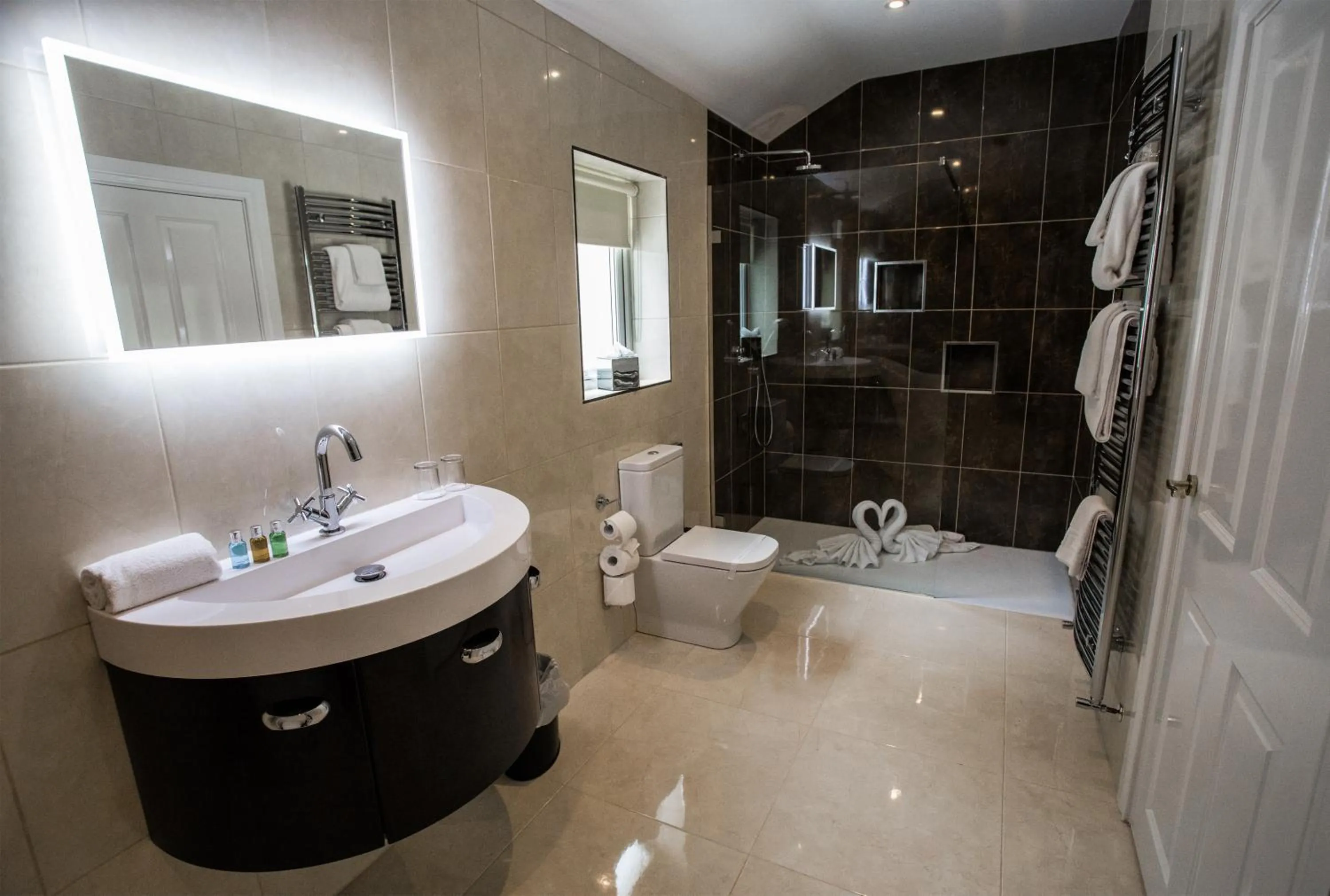 Bathroom in Tullyglass House Hotel