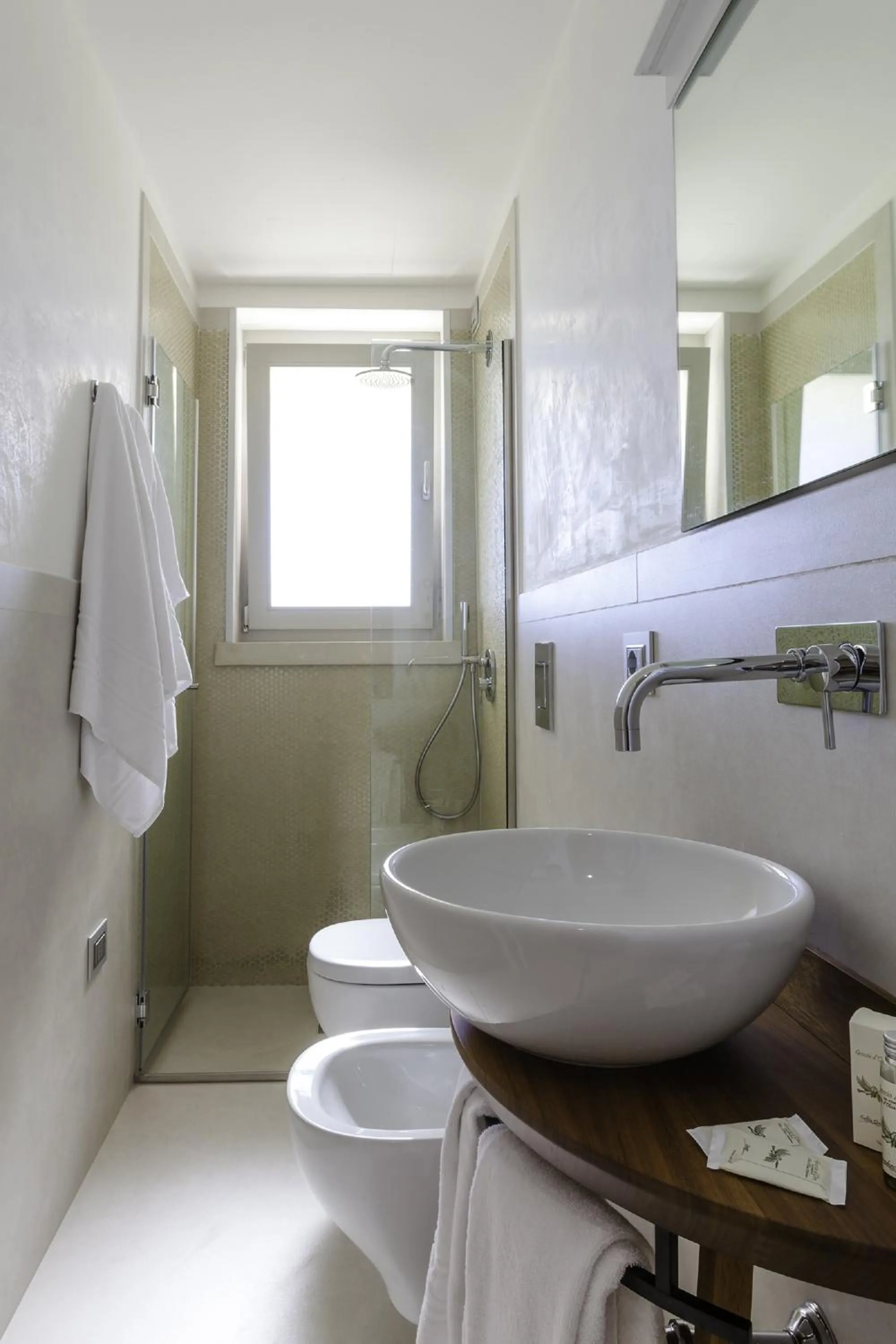 Bathroom in Tenuta Monticelli Bio Relais