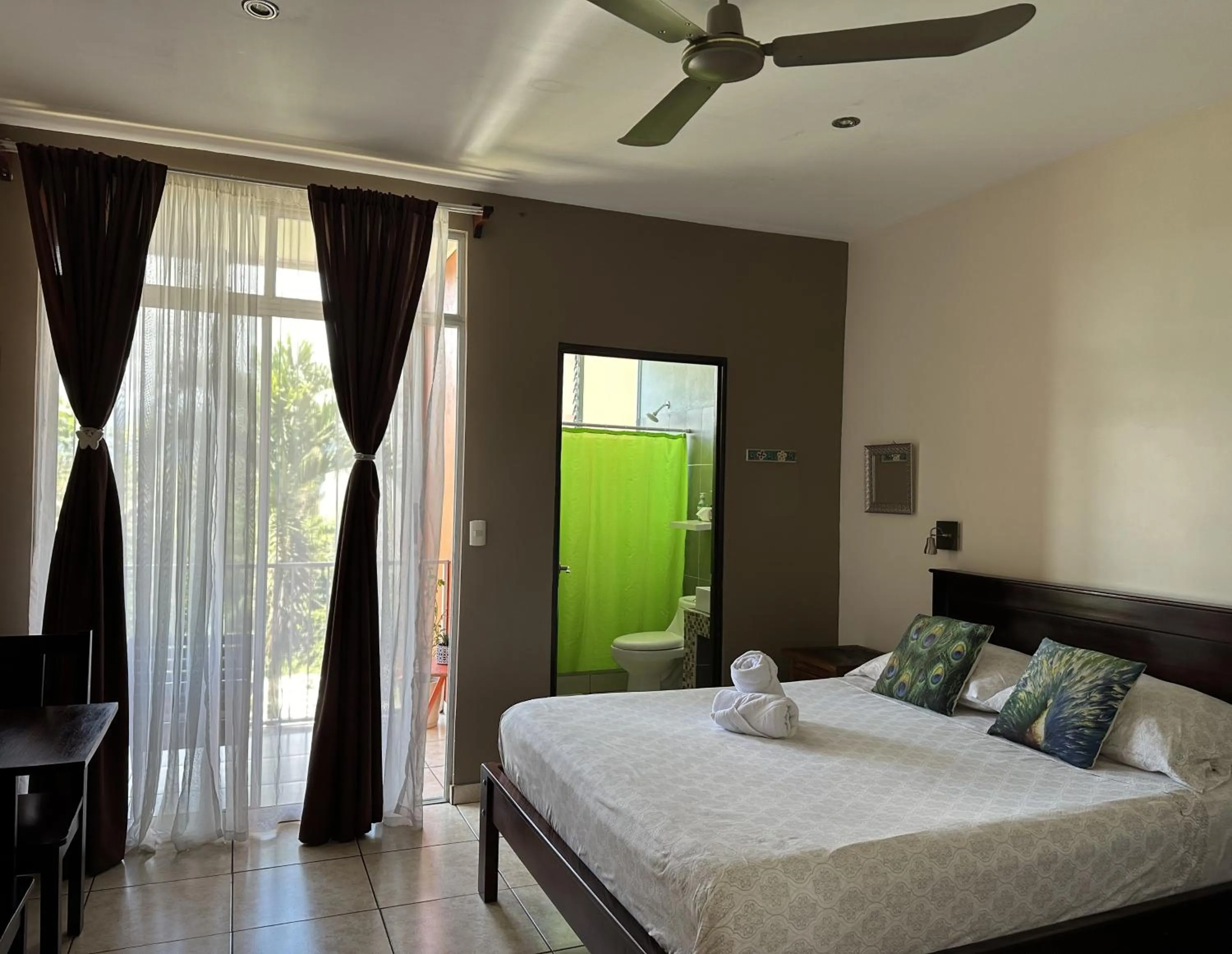 Bedroom, Bed in Boutique Hotel Casa de Lis, Turrialba