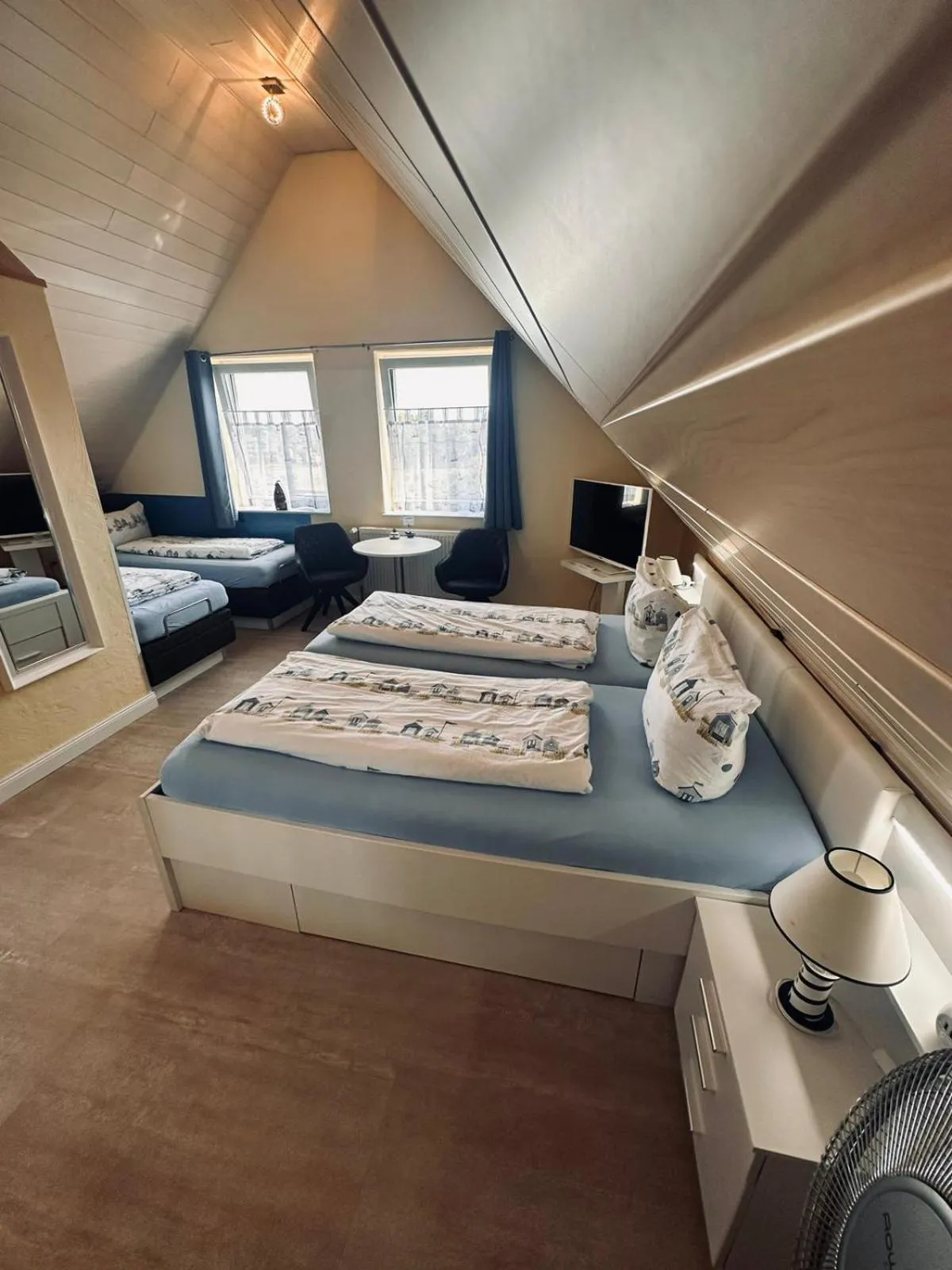 Bed in Hotel Drostenhof garni