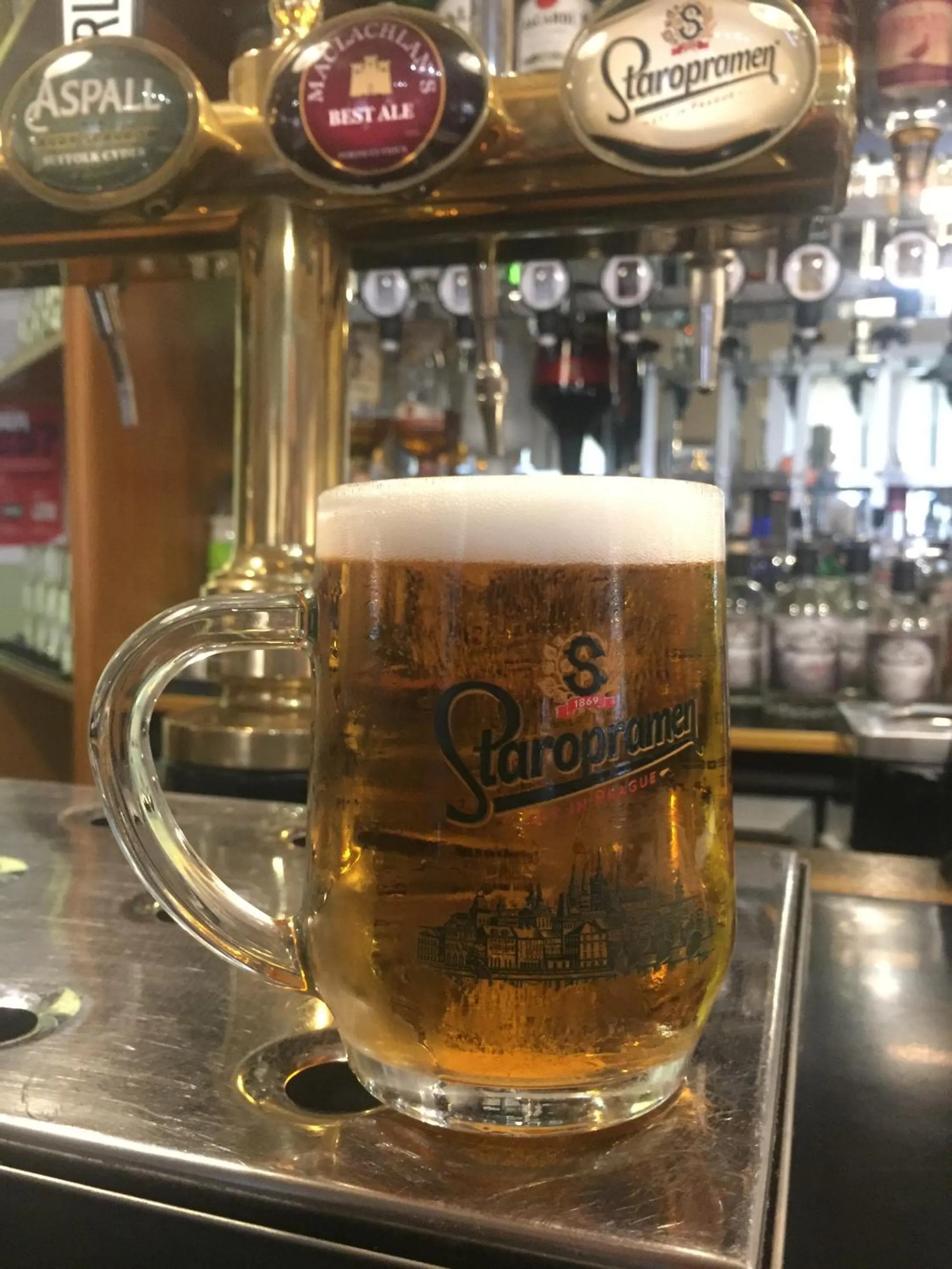 Lounge or bar in The Corner House Hotel