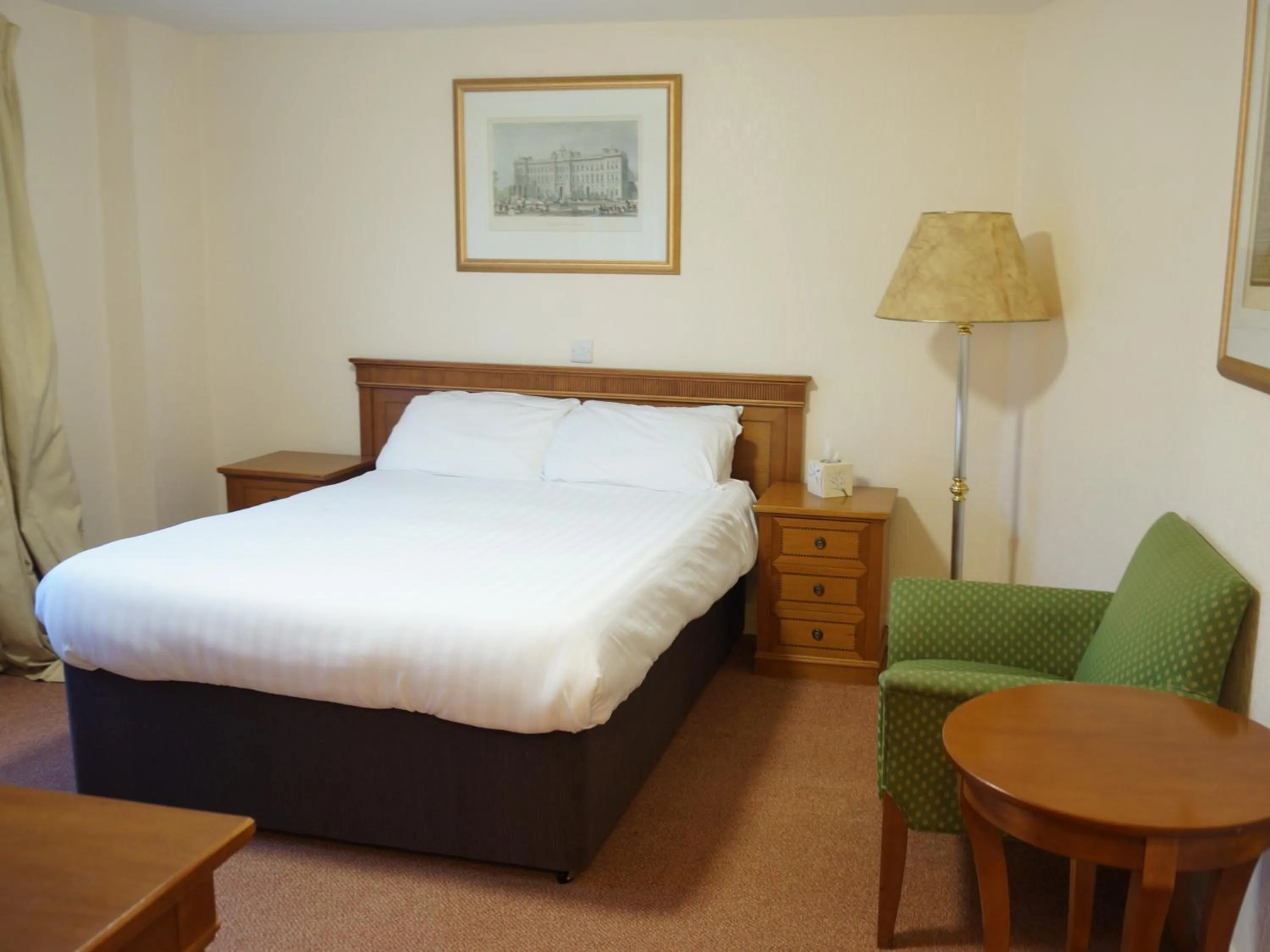 Bedroom, Bed in The Corner House Hotel