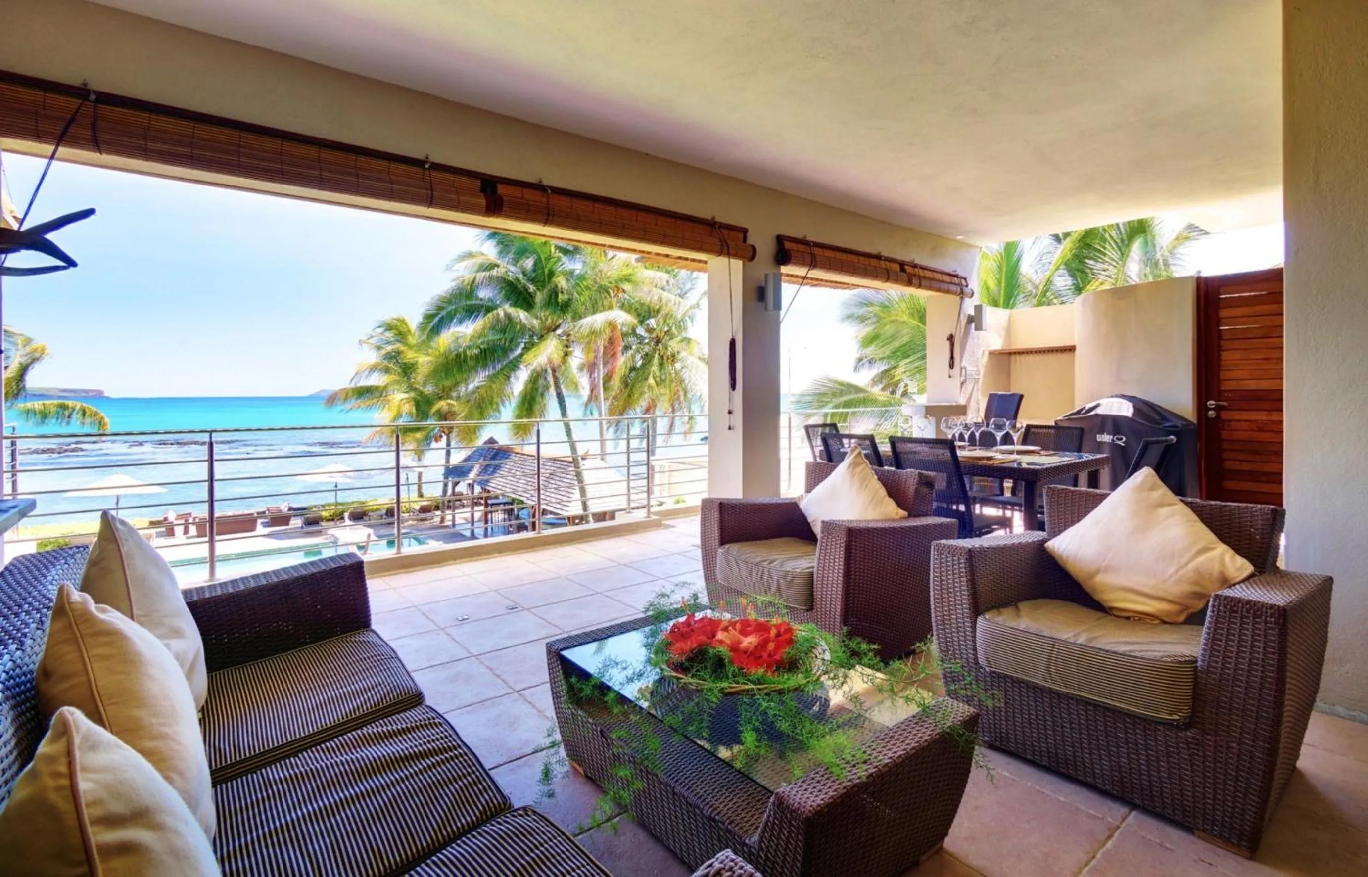 Living room in Cape Point Seafront by LOV Mauritius