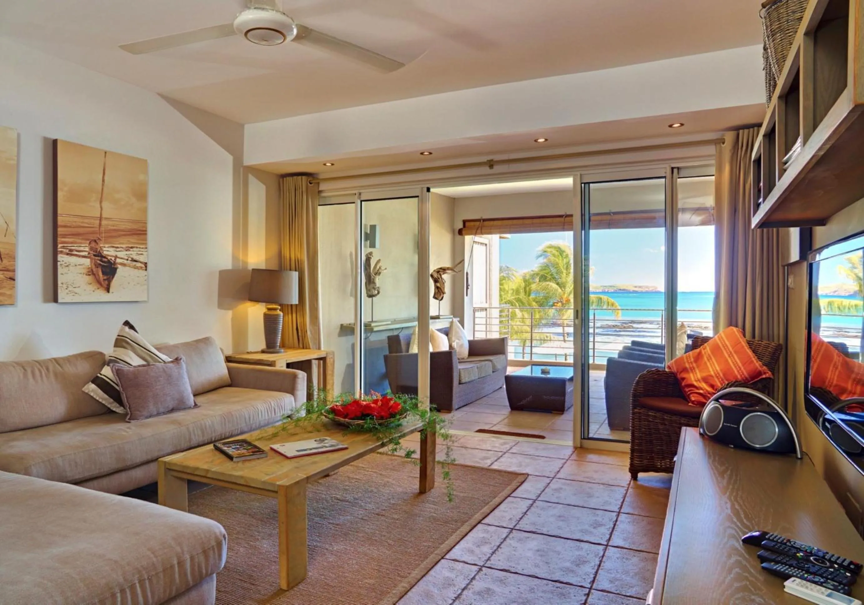 Living room in Cape Point Seafront by LOV Mauritius