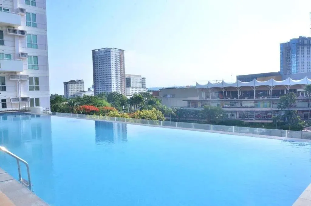 Swimming pool in Davao Central Suites