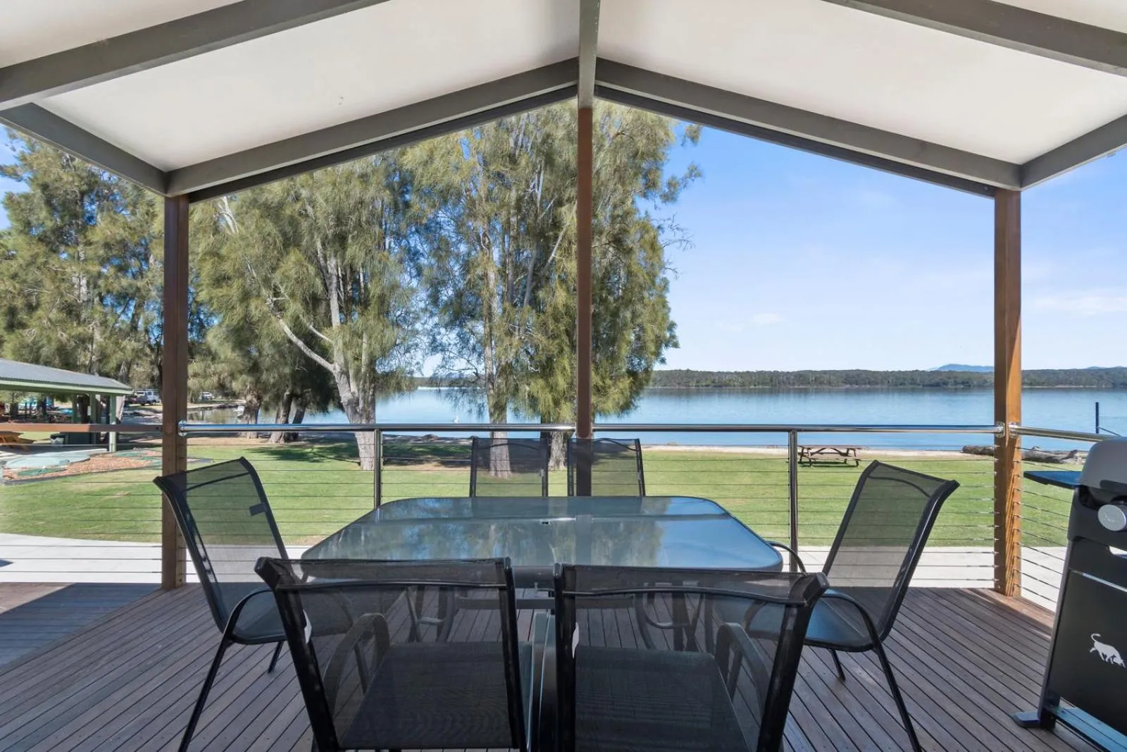 BBQ facilities in Ingenia Holidays Bermagui