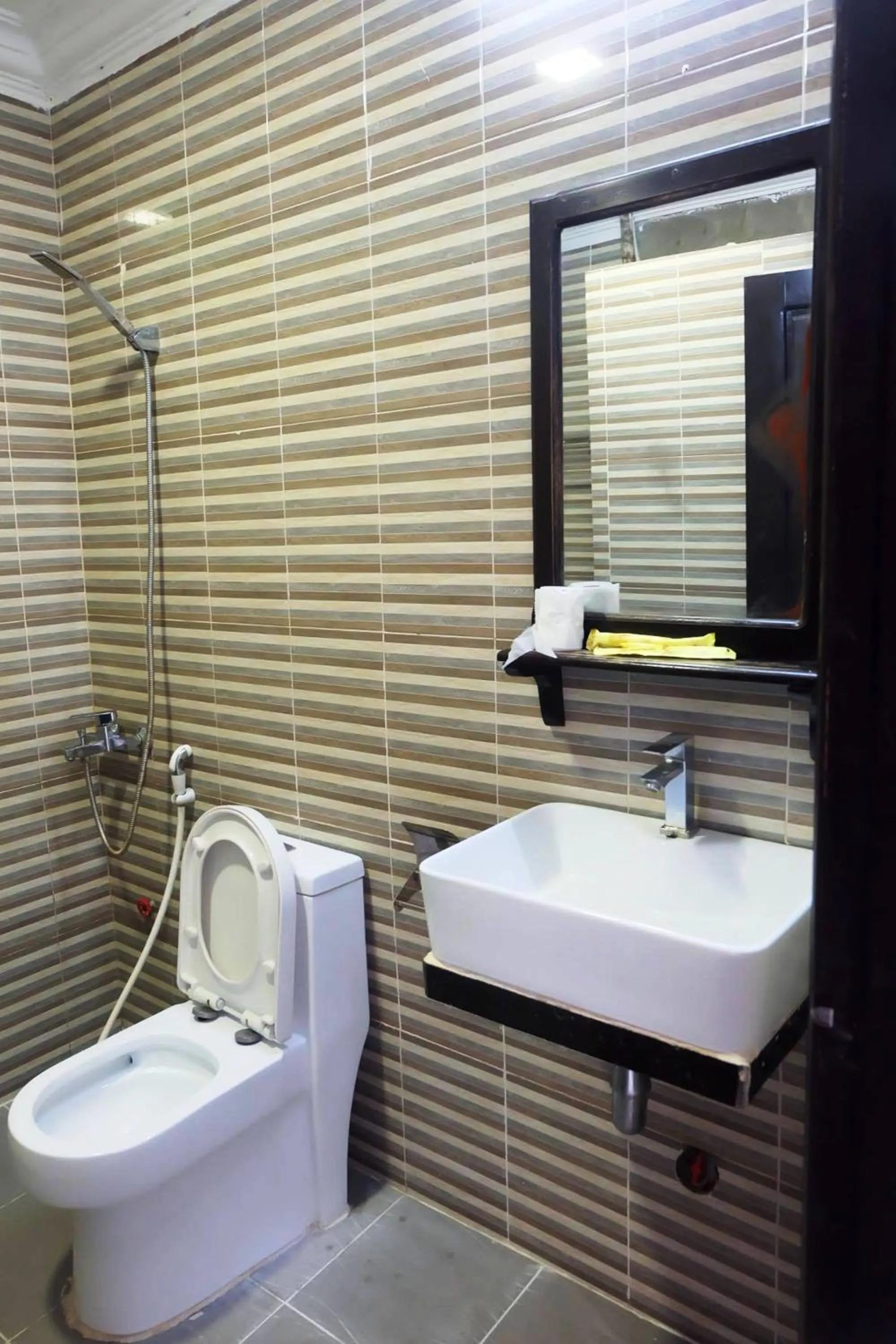 Shower in VIBOLA Guesthouse