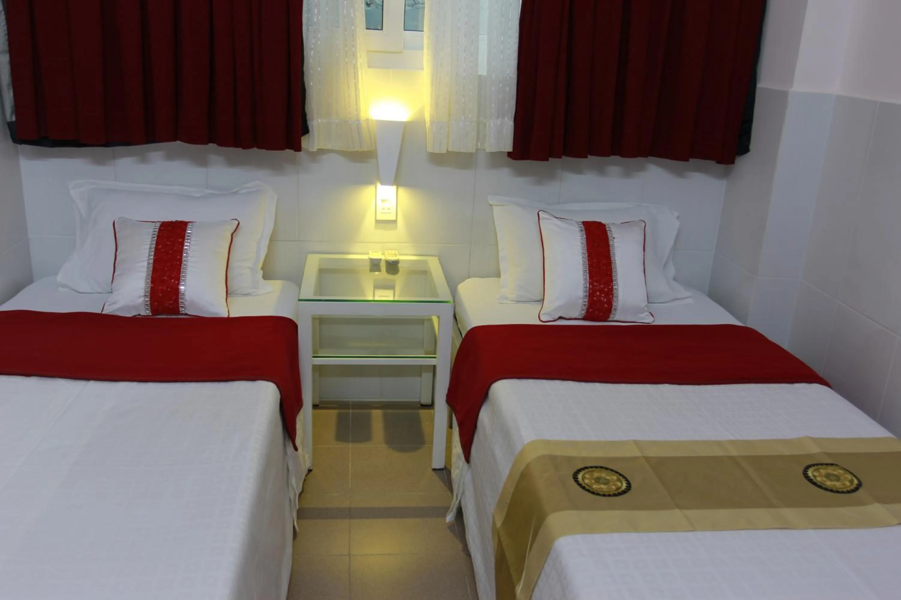 Bed in QUANG SAIGON Hotel- 40-7 Bùi Viện-Walking street