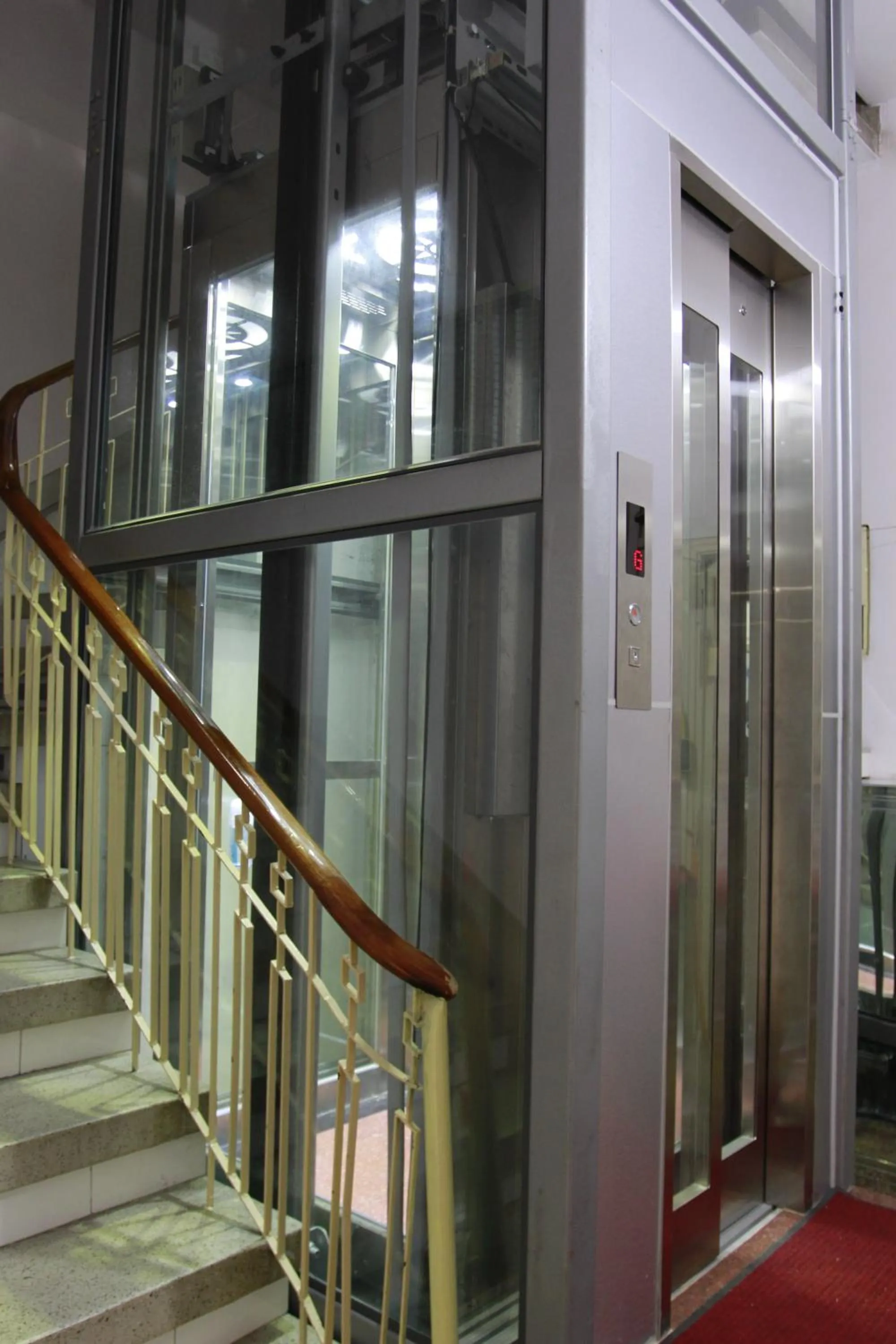 Facade/entrance in QUANG SAIGON Hotel- 40-7 Bùi Viện-Walking street