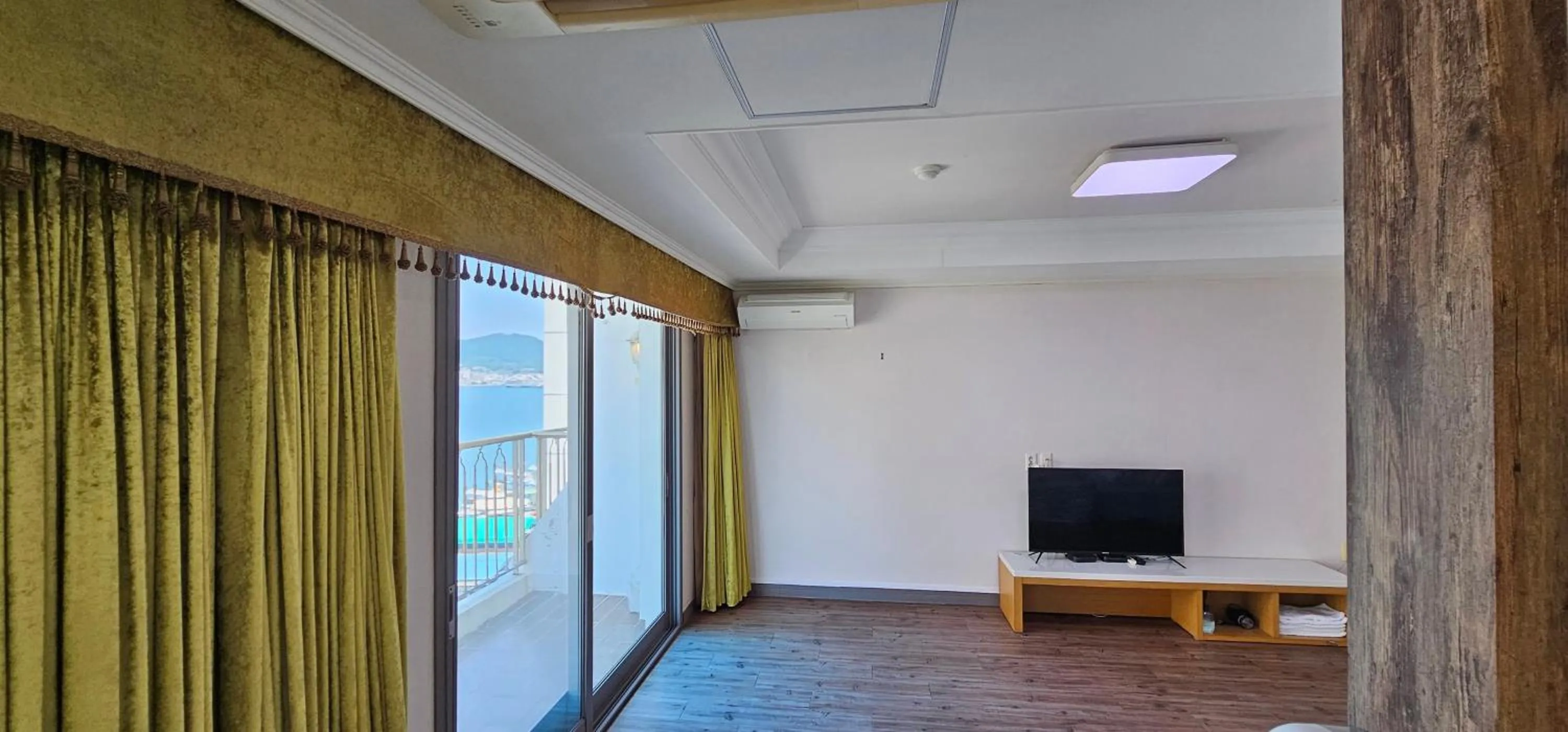 Tongyeong Bay Condo Hotel