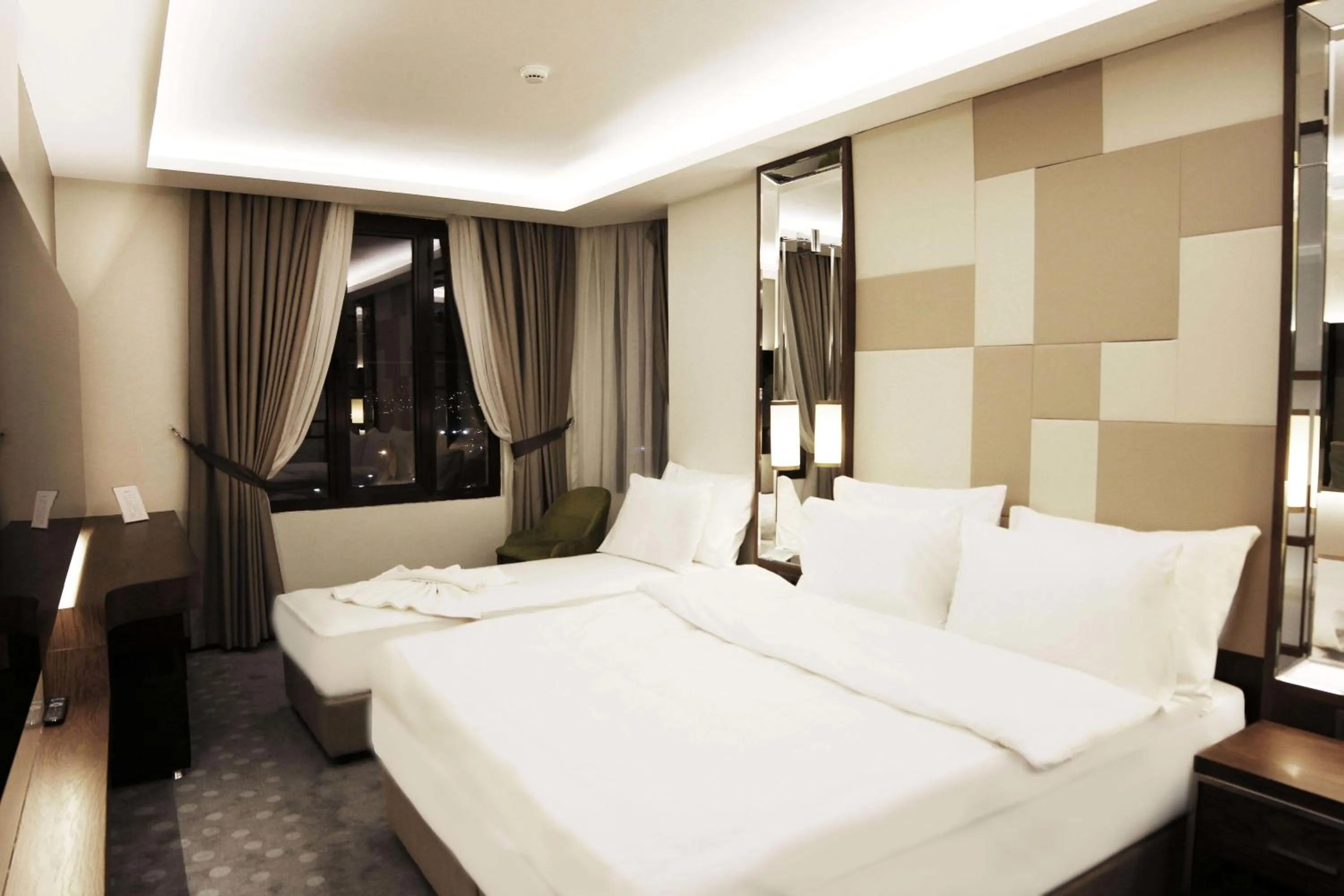 Bedroom, Bed in The Biancho Hotel Pera