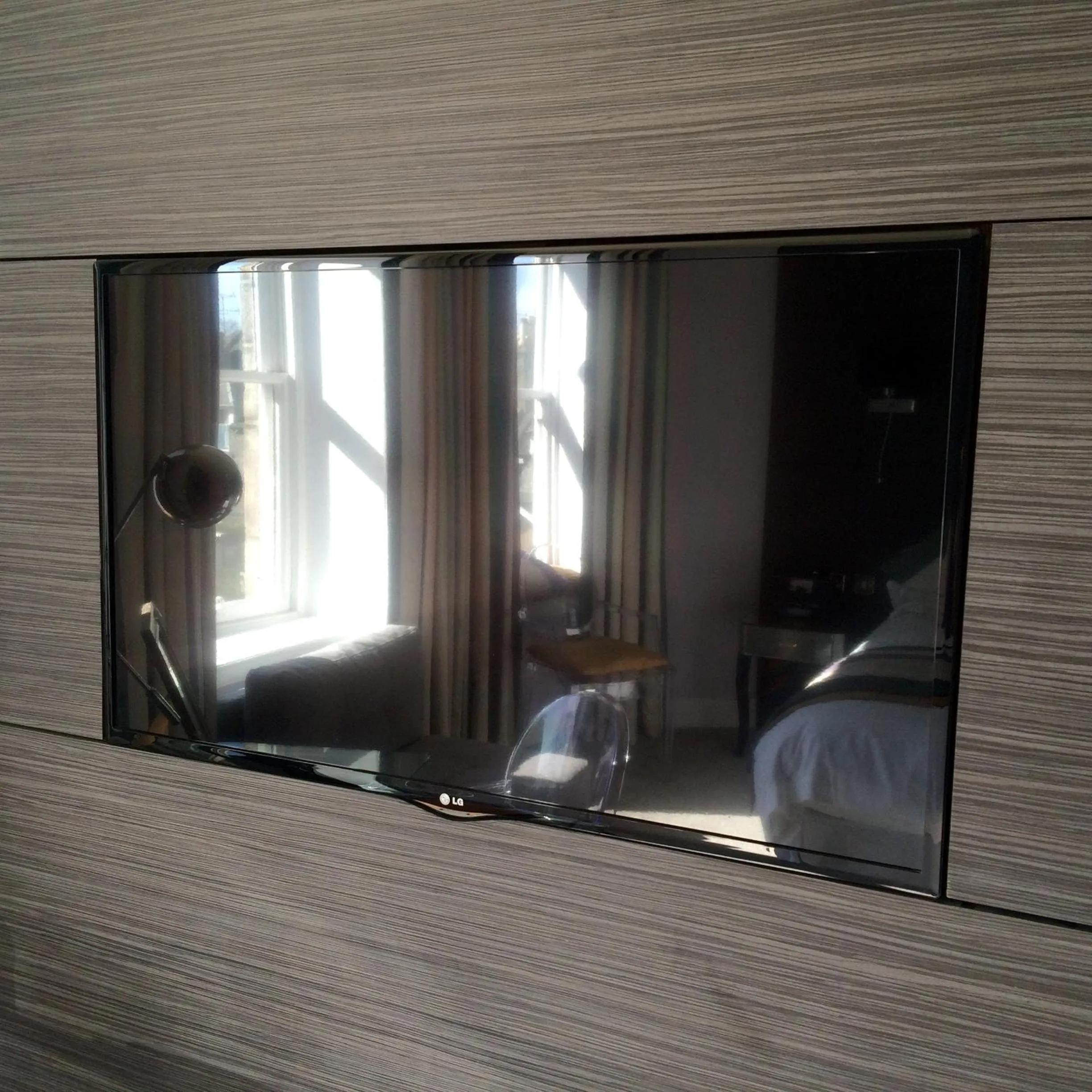 TV and multimedia in Ferryhill House Hotel