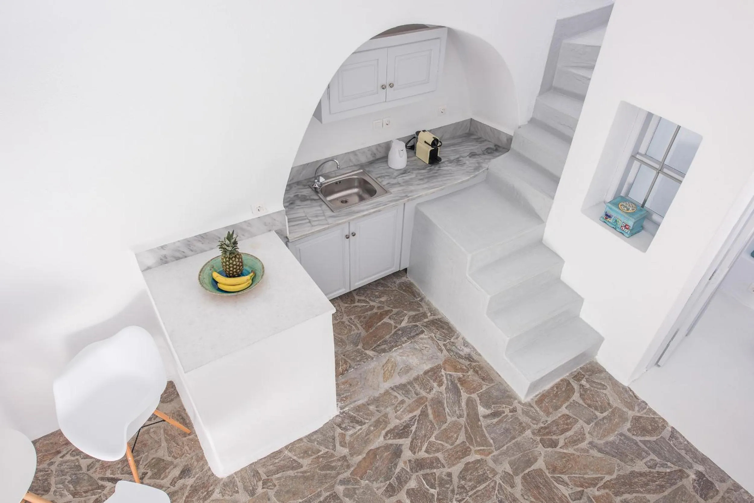 Kitchen or kitchenette in Horizon Aeifos Suites