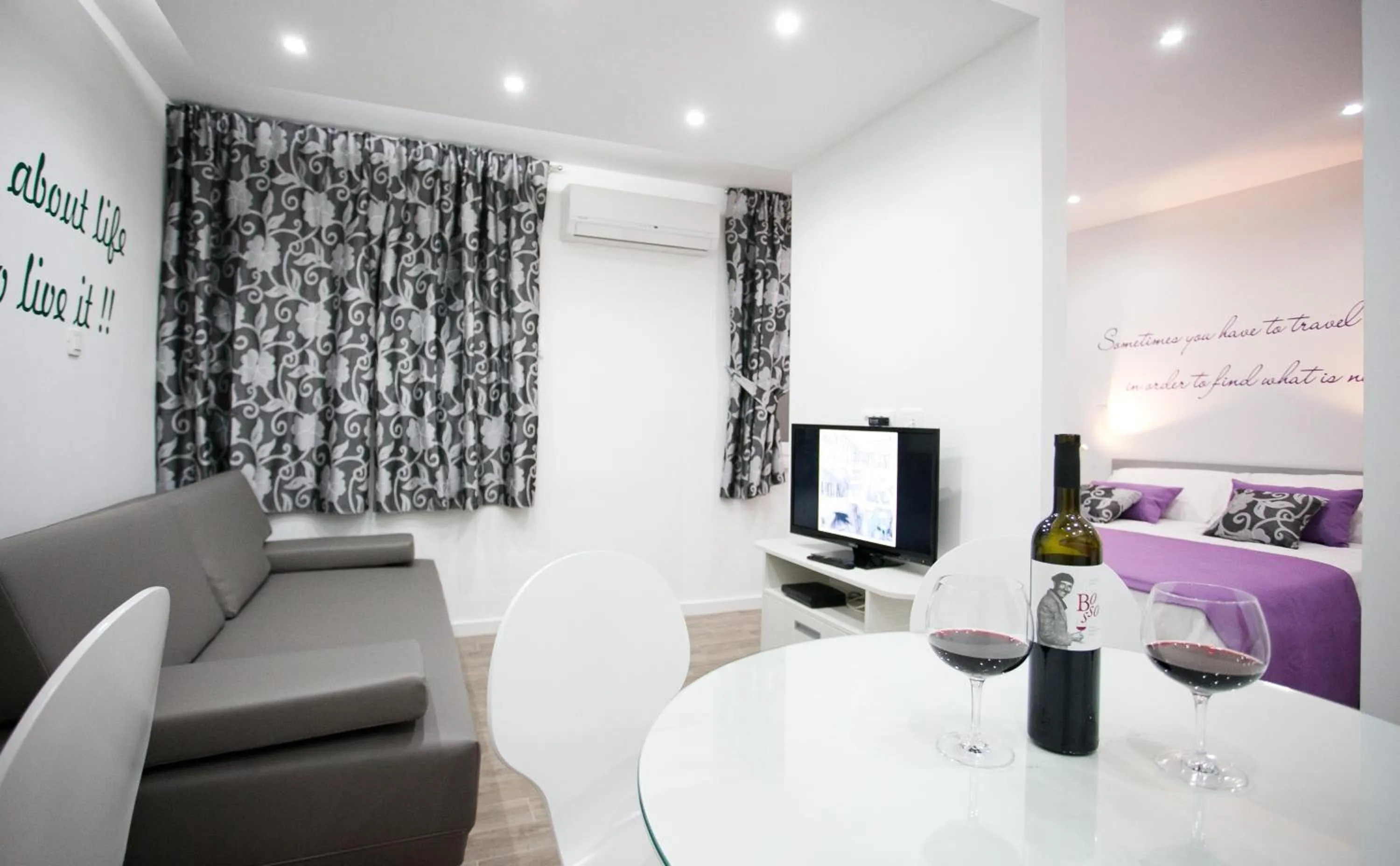 Area and facilities in Apartment 4 You in Split